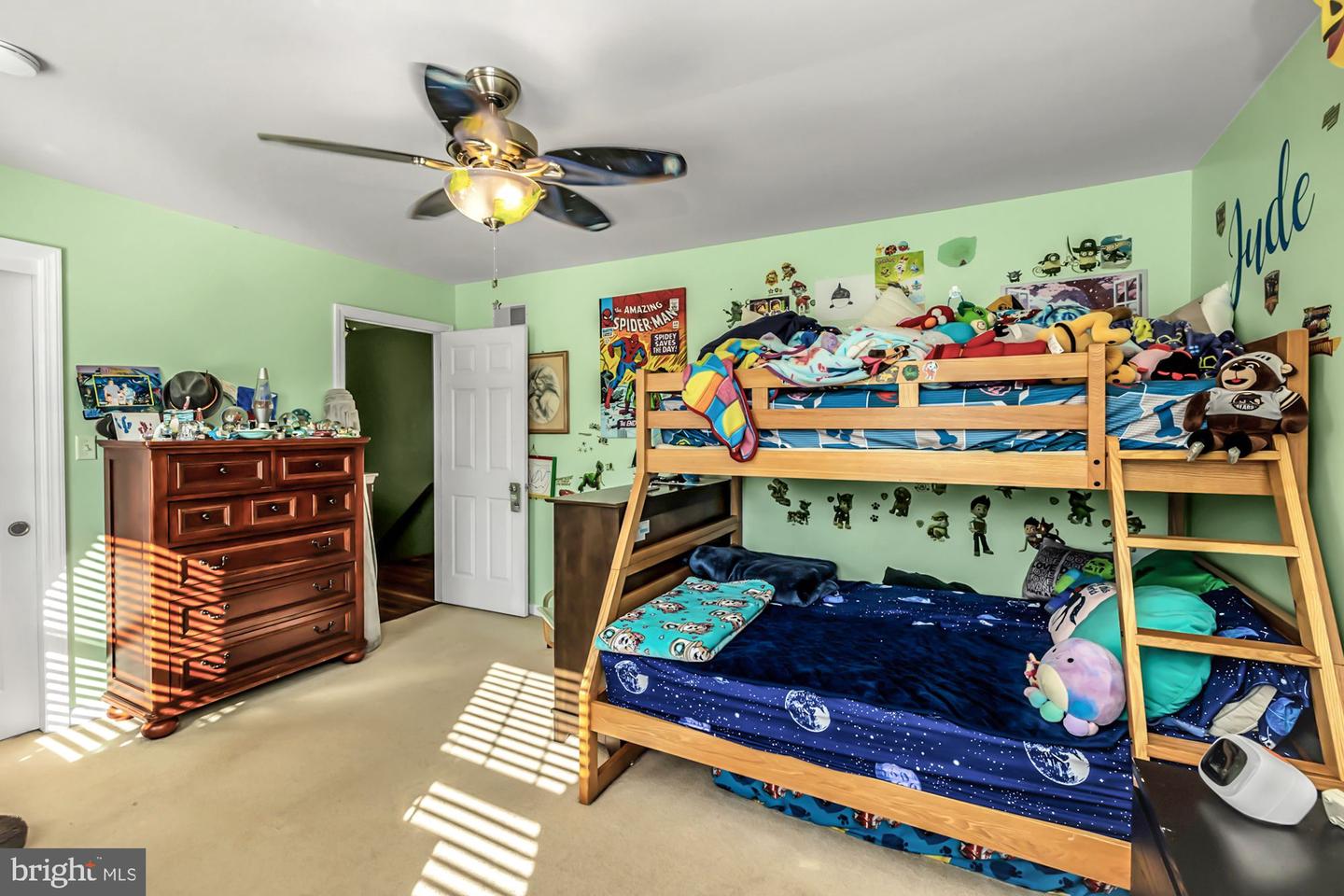 216 Sawleaf Cir