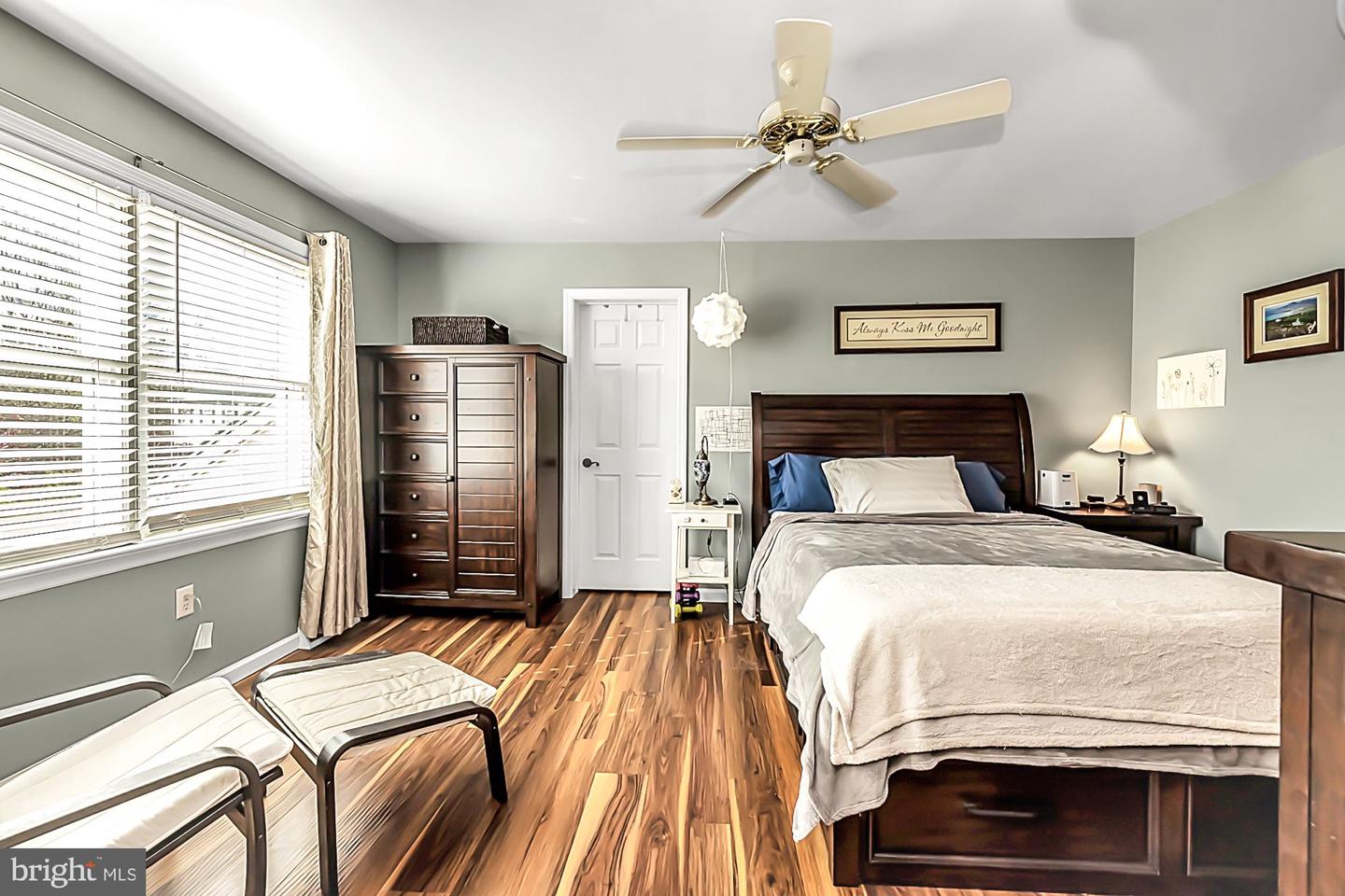216 Sawleaf Cir