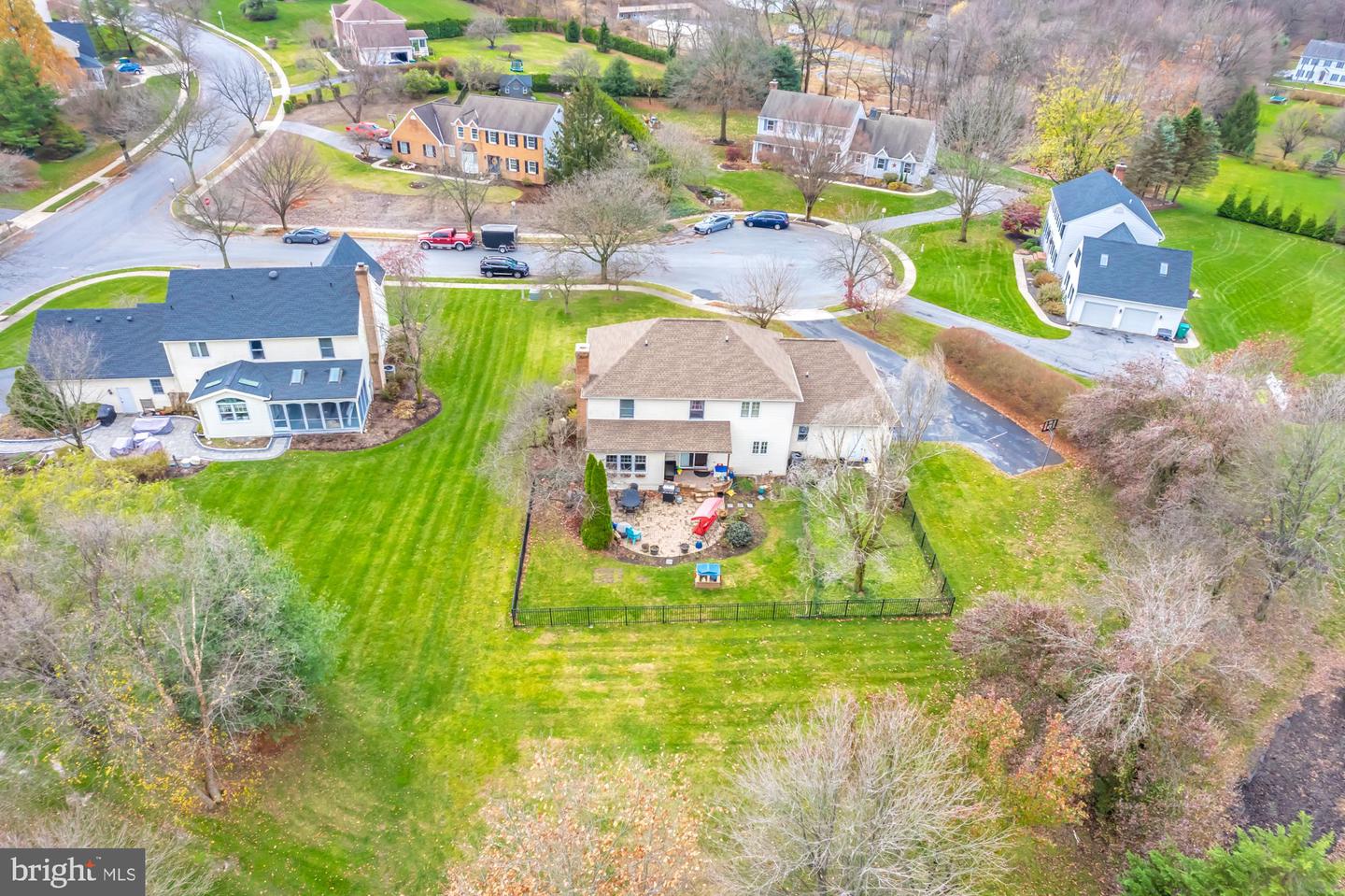 216 Sawleaf Cir