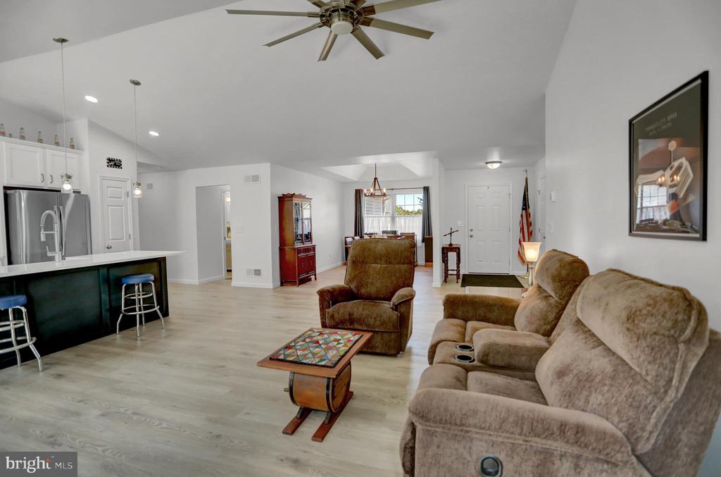 9 Birch Ave