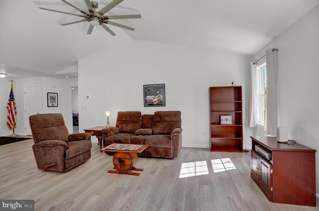 9 Birch Ave
