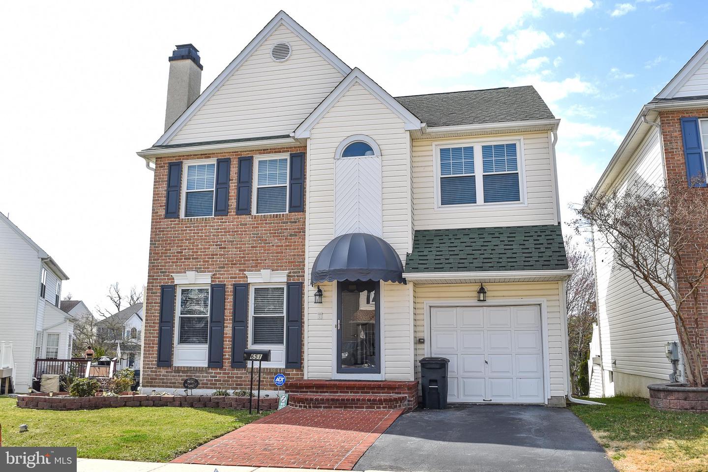 651 Acer Ave