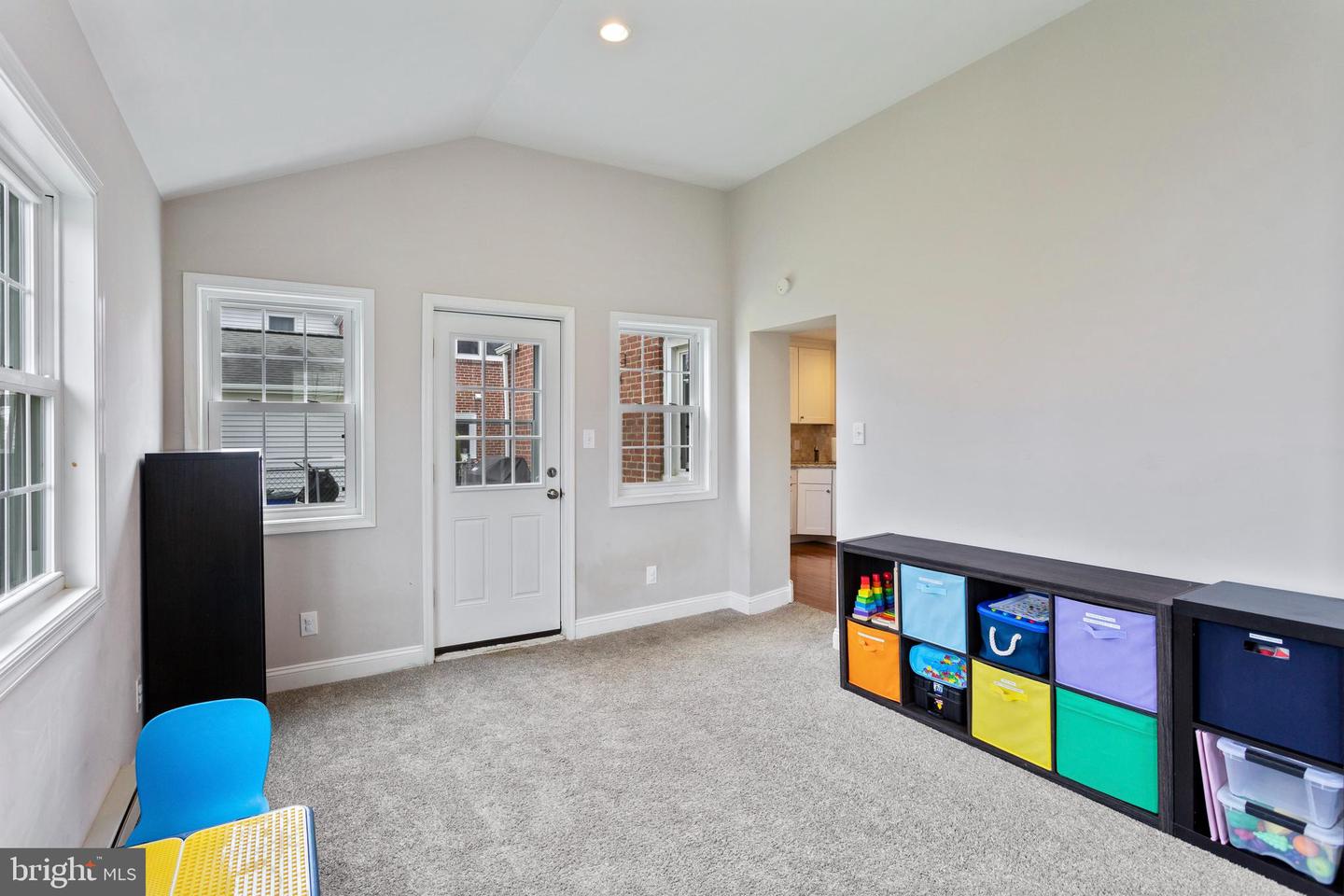 206 Ivy Rock Ln