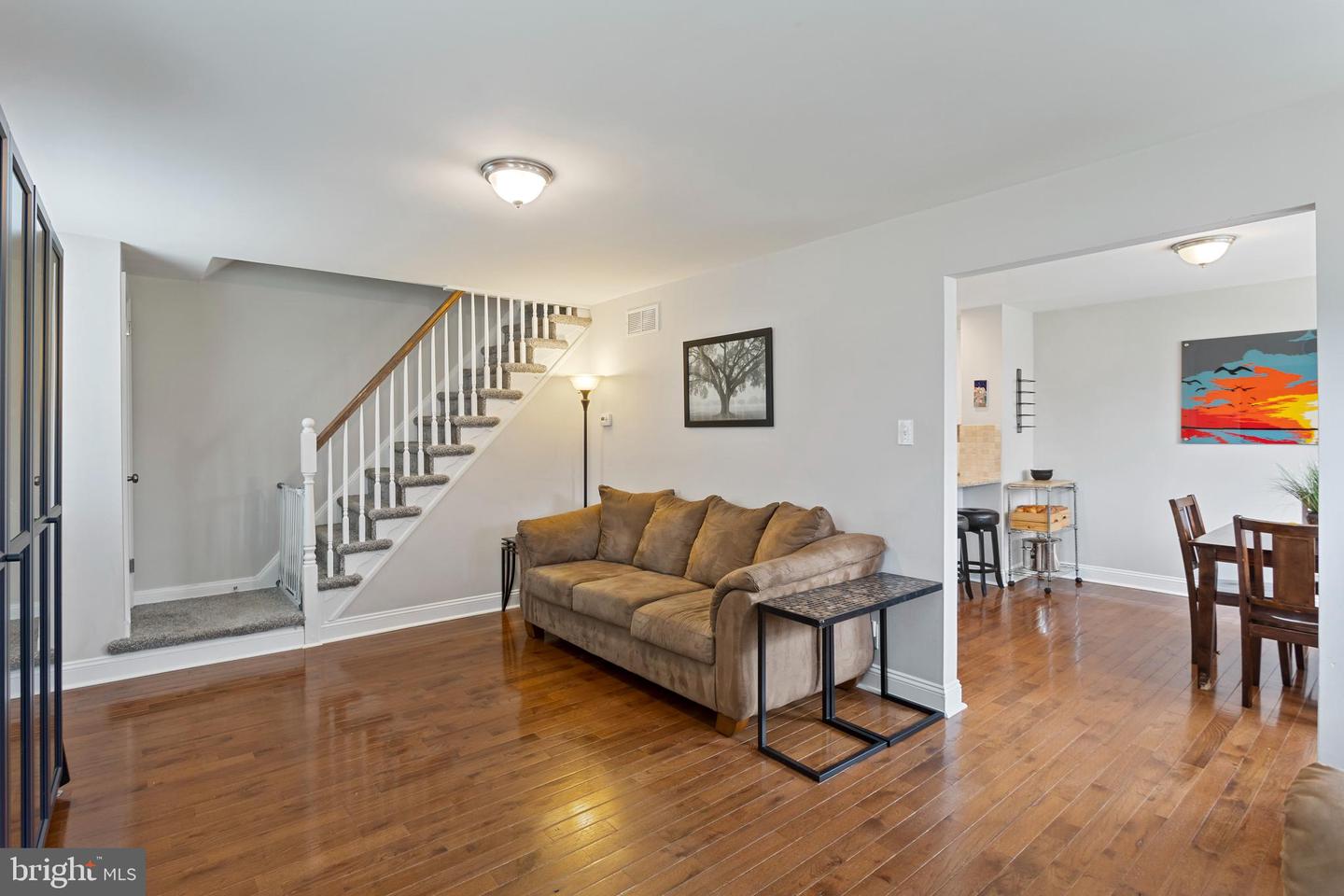 206 Ivy Rock Ln