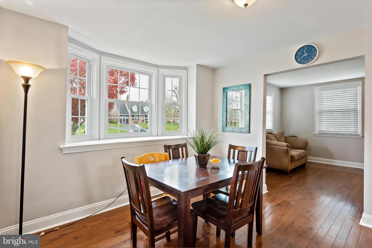 206 Ivy Rock Ln