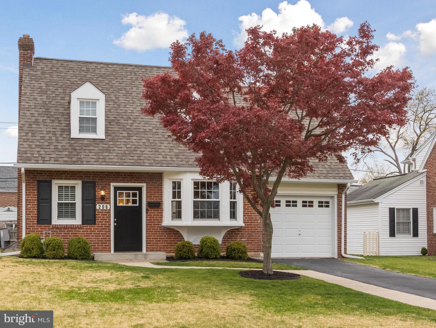 206 Ivy Rock Ln