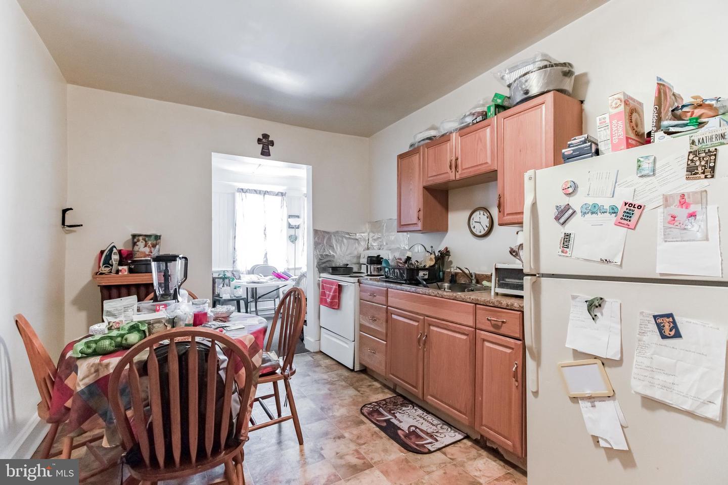132 S Woodlawn Ave