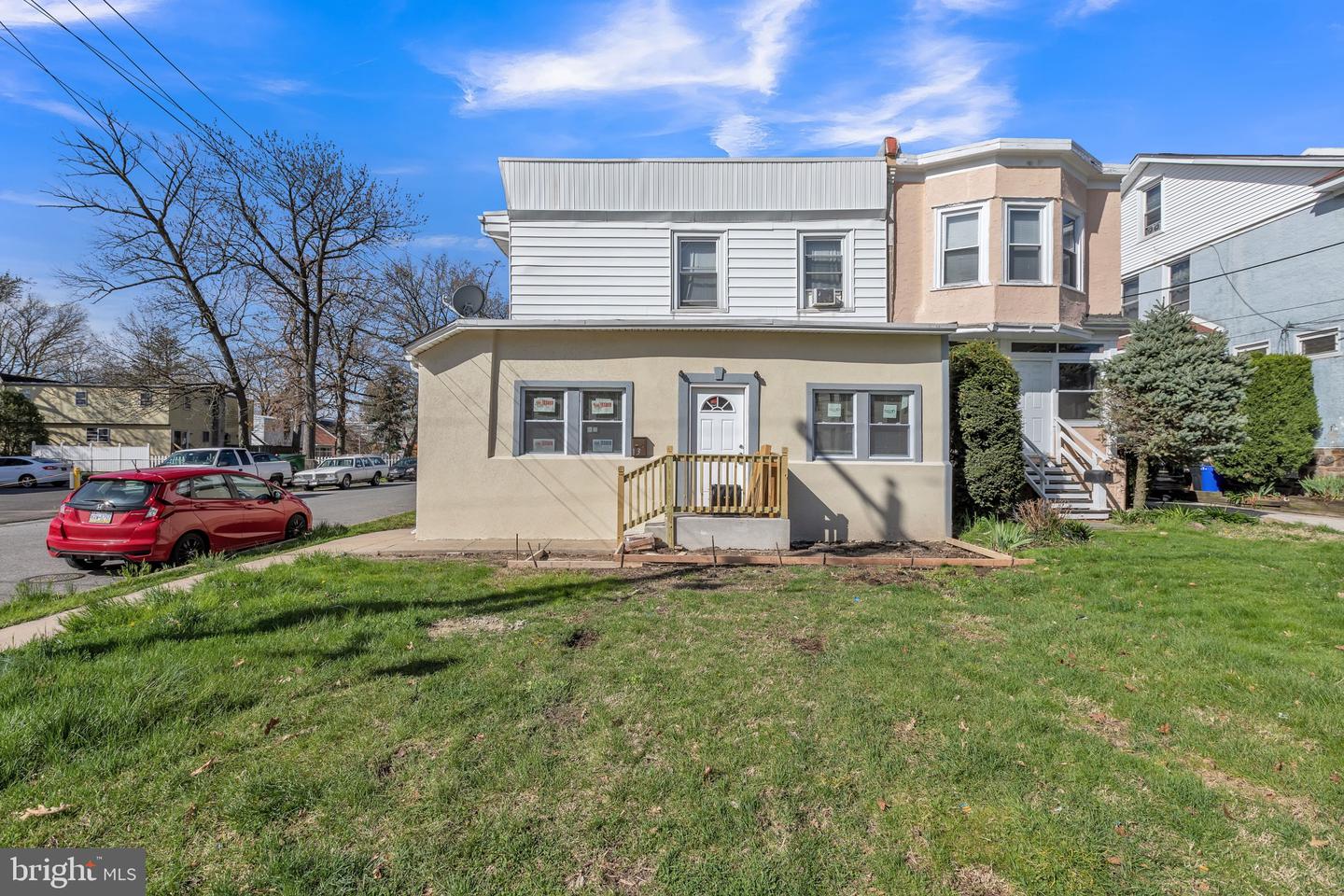 132 S Woodlawn Ave