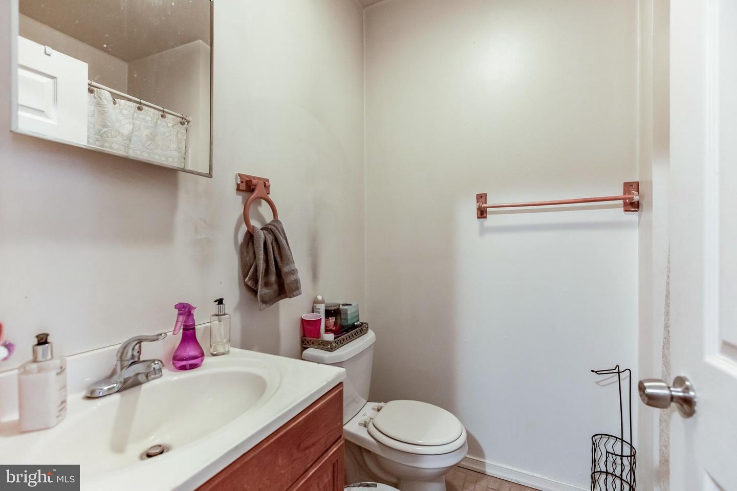 132 S Woodlawn Ave