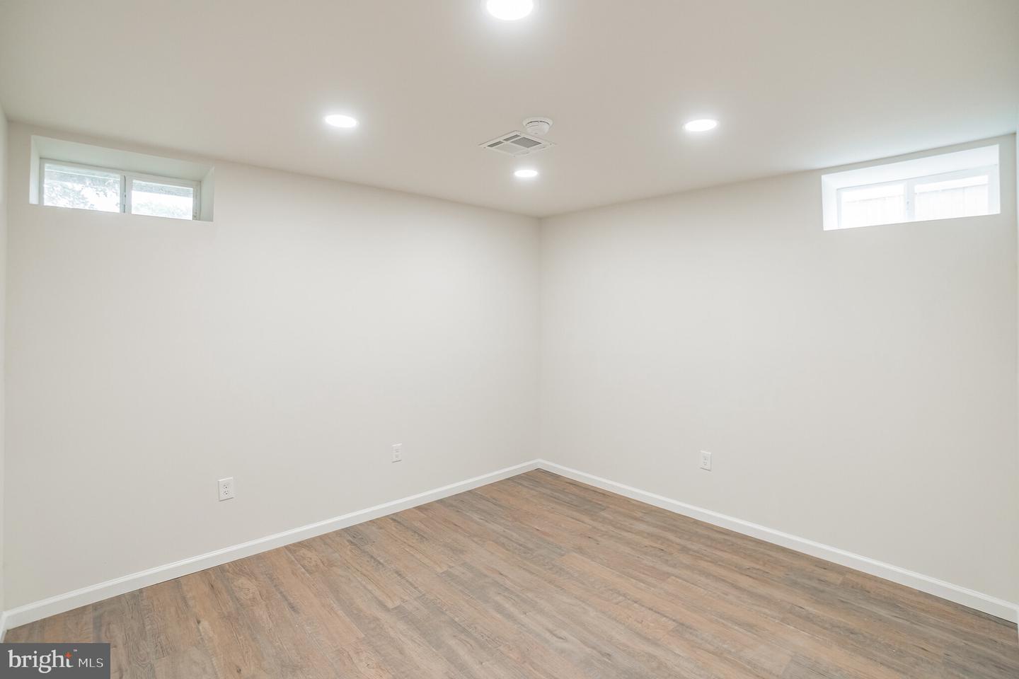 1028 Andrews Ave