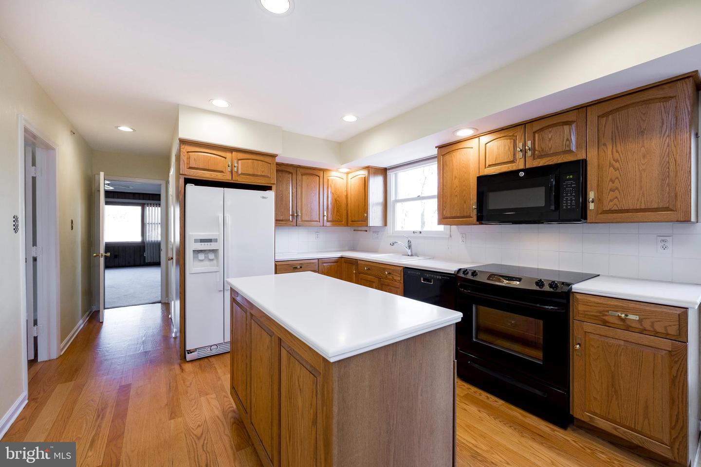 219 Jeffrey Ln