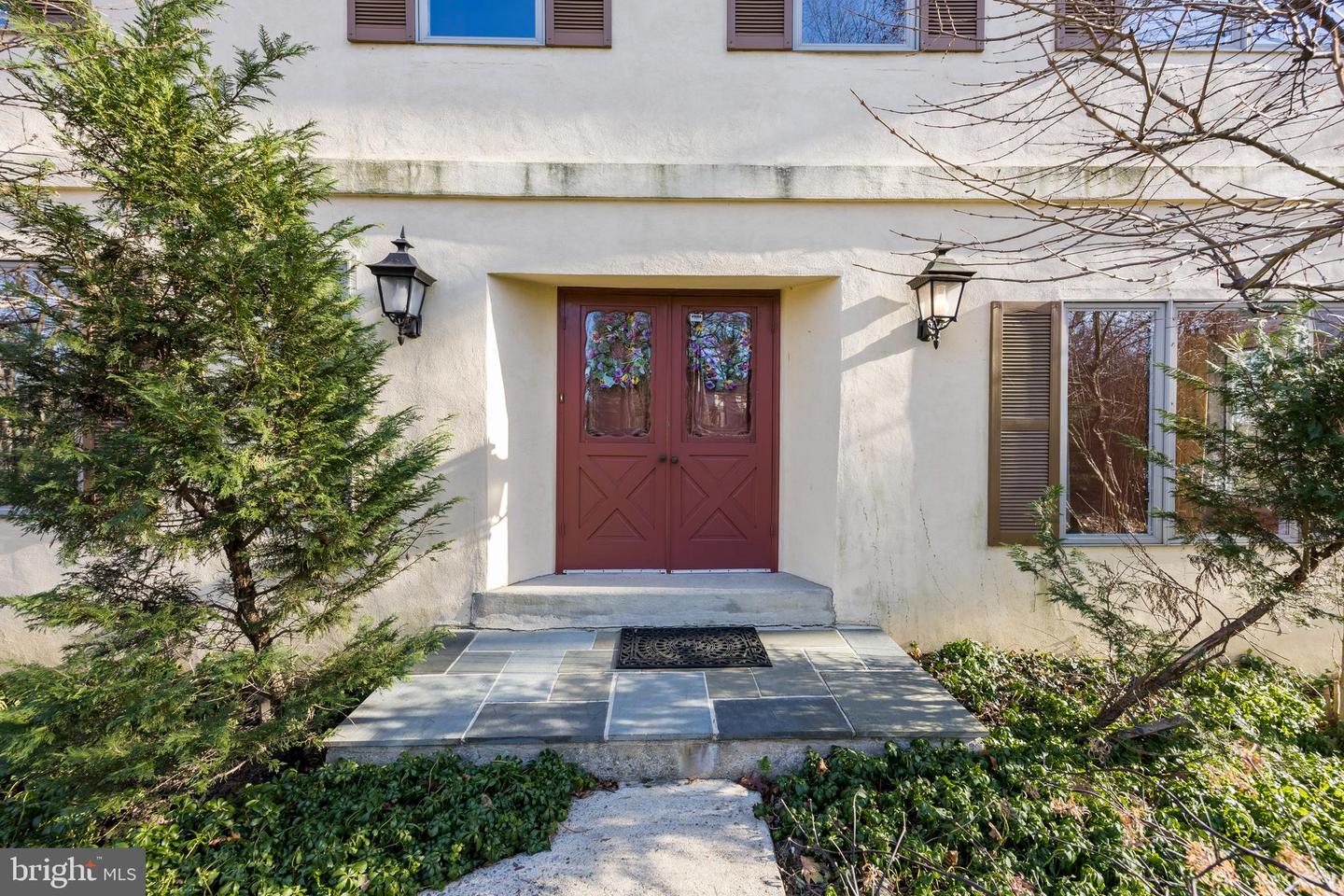 219 Jeffrey Ln