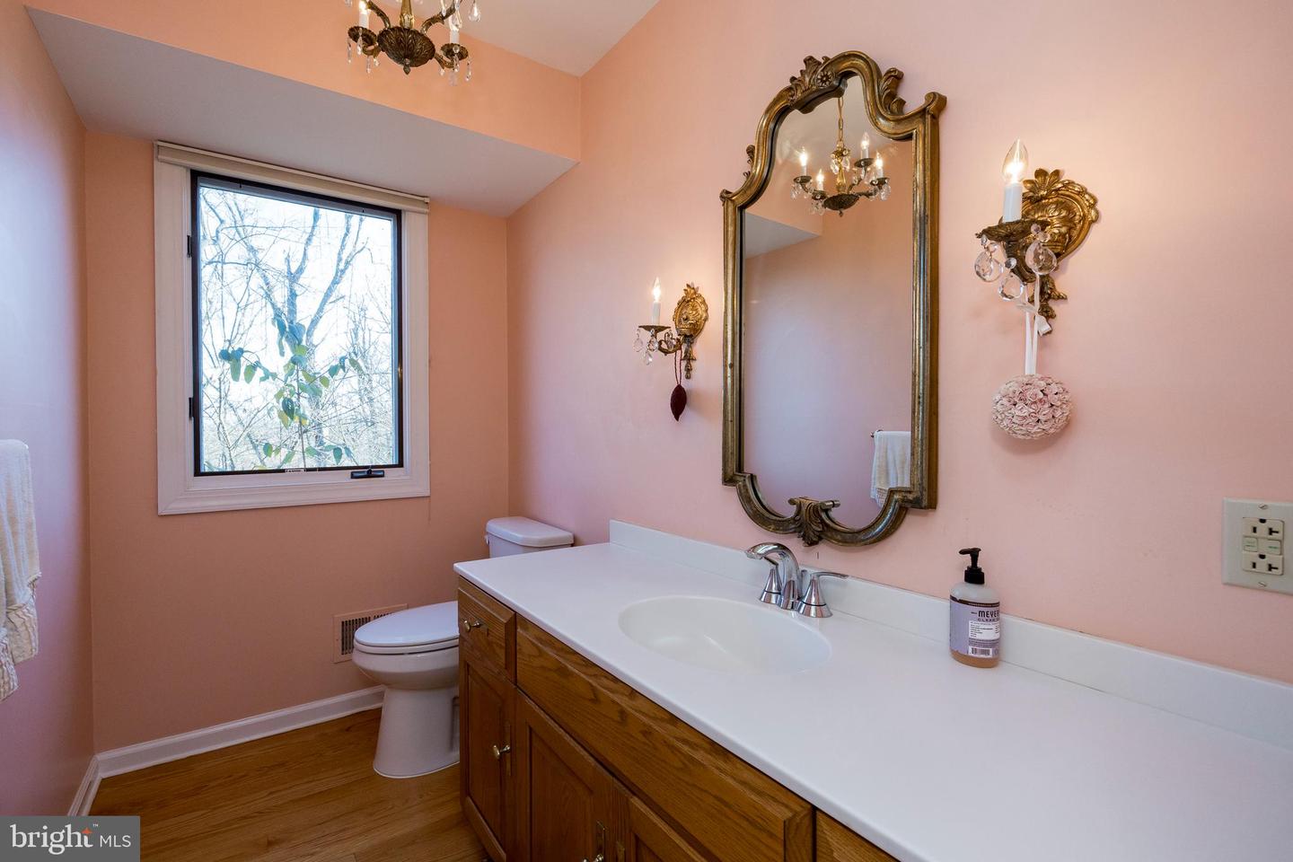 219 Jeffrey Ln