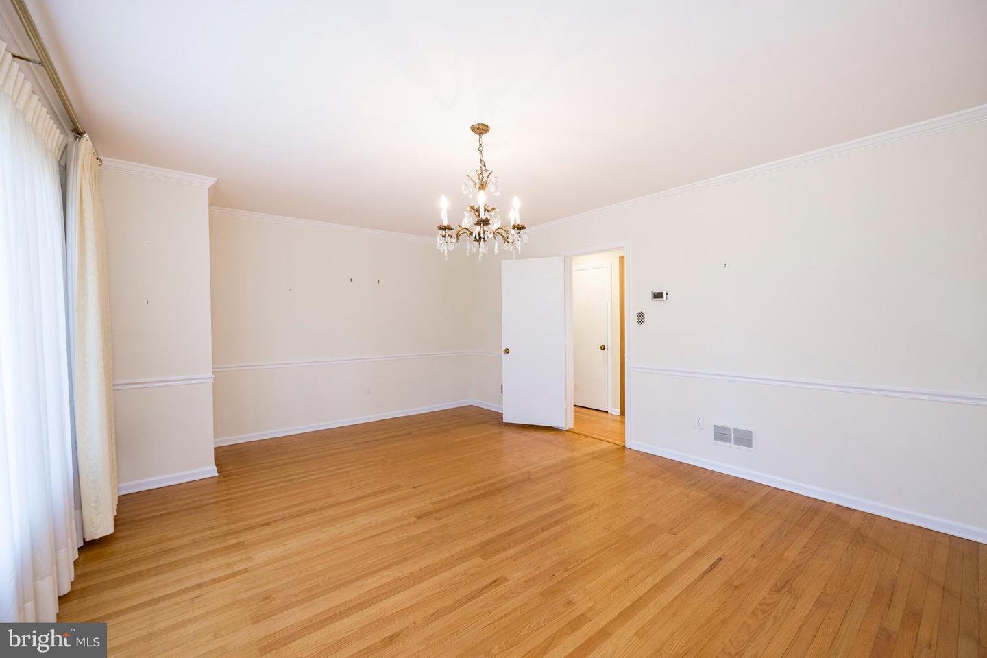219 Jeffrey Ln