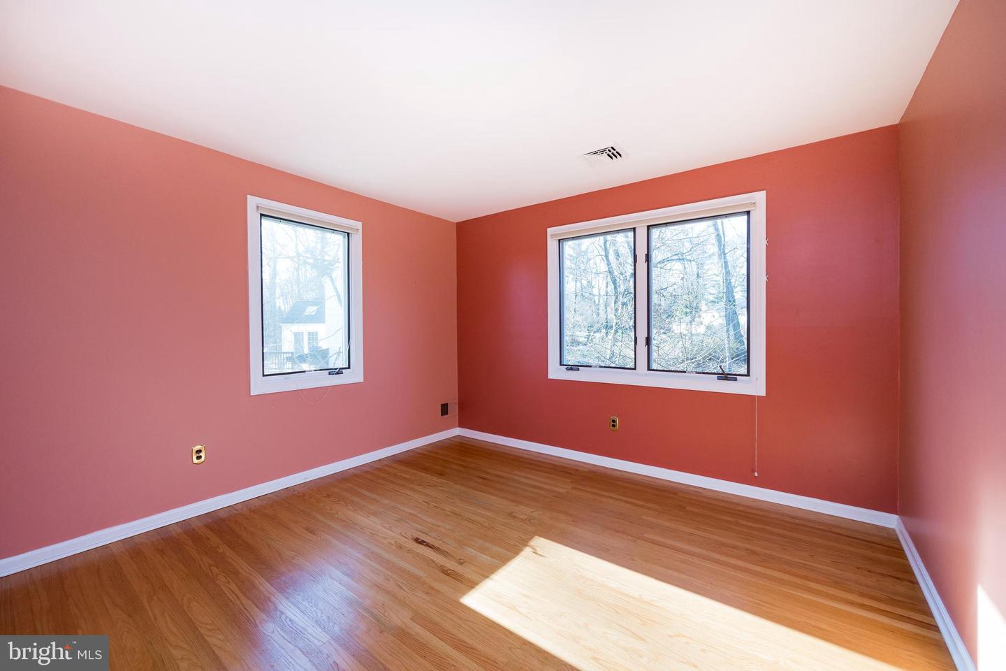 219 Jeffrey Ln