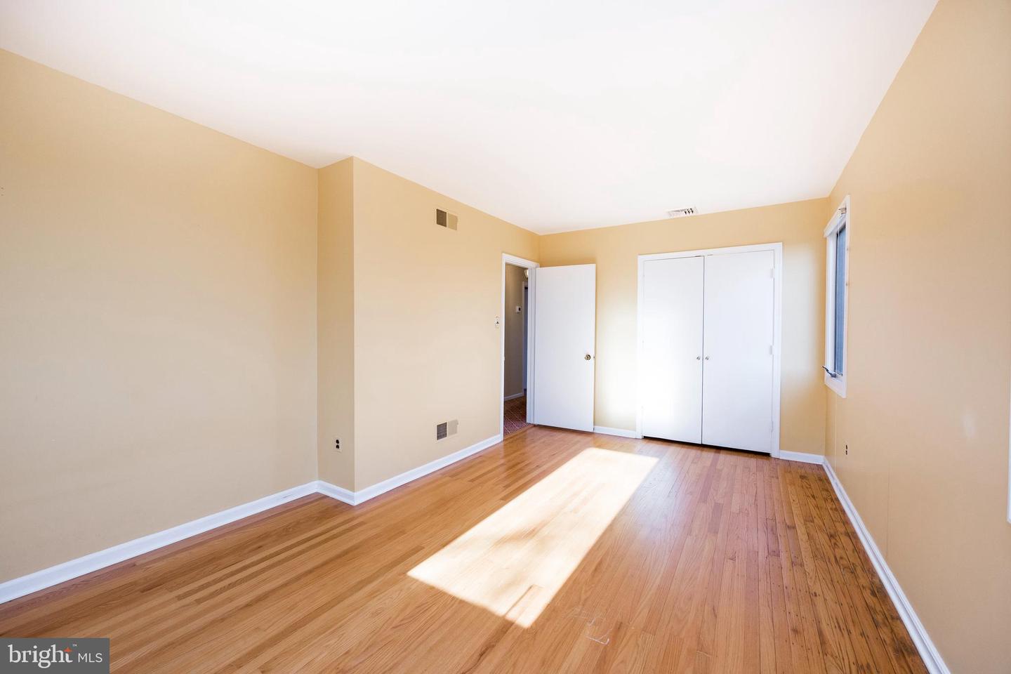 219 Jeffrey Ln