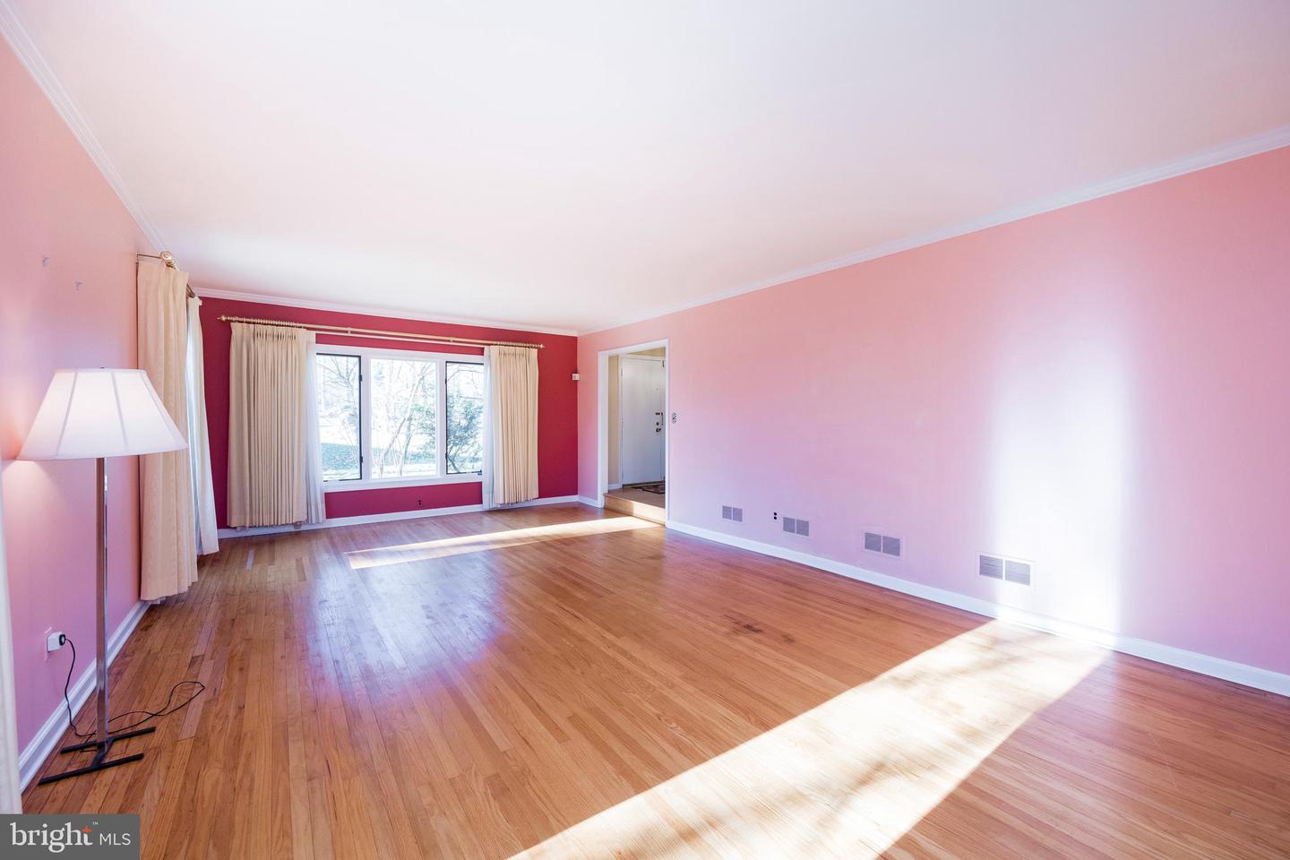 219 Jeffrey Ln