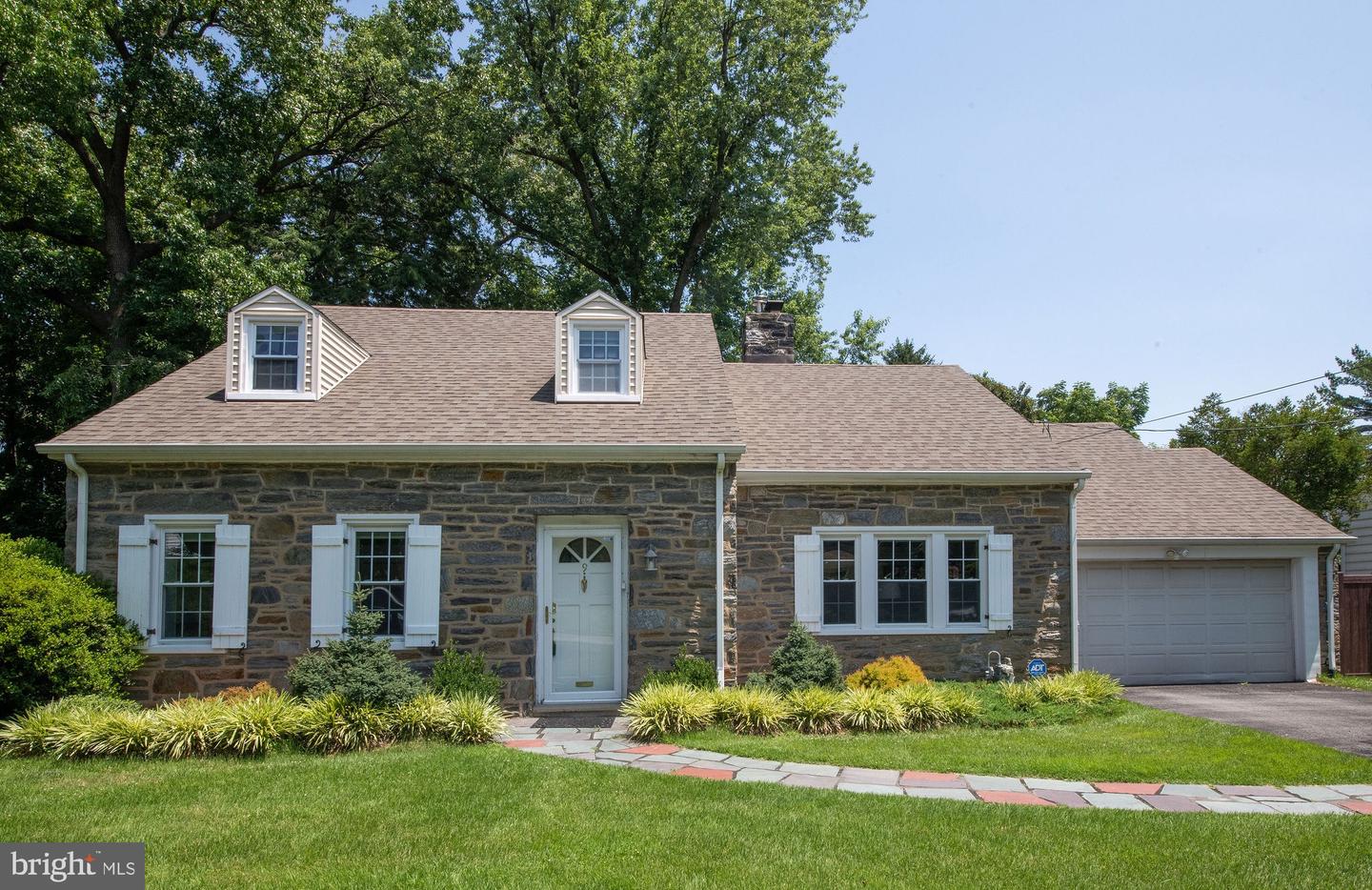 9 Arbor Lea Rd