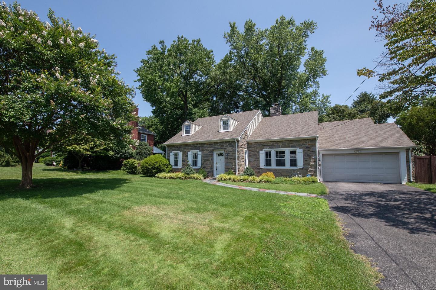 9 Arbor Lea Rd