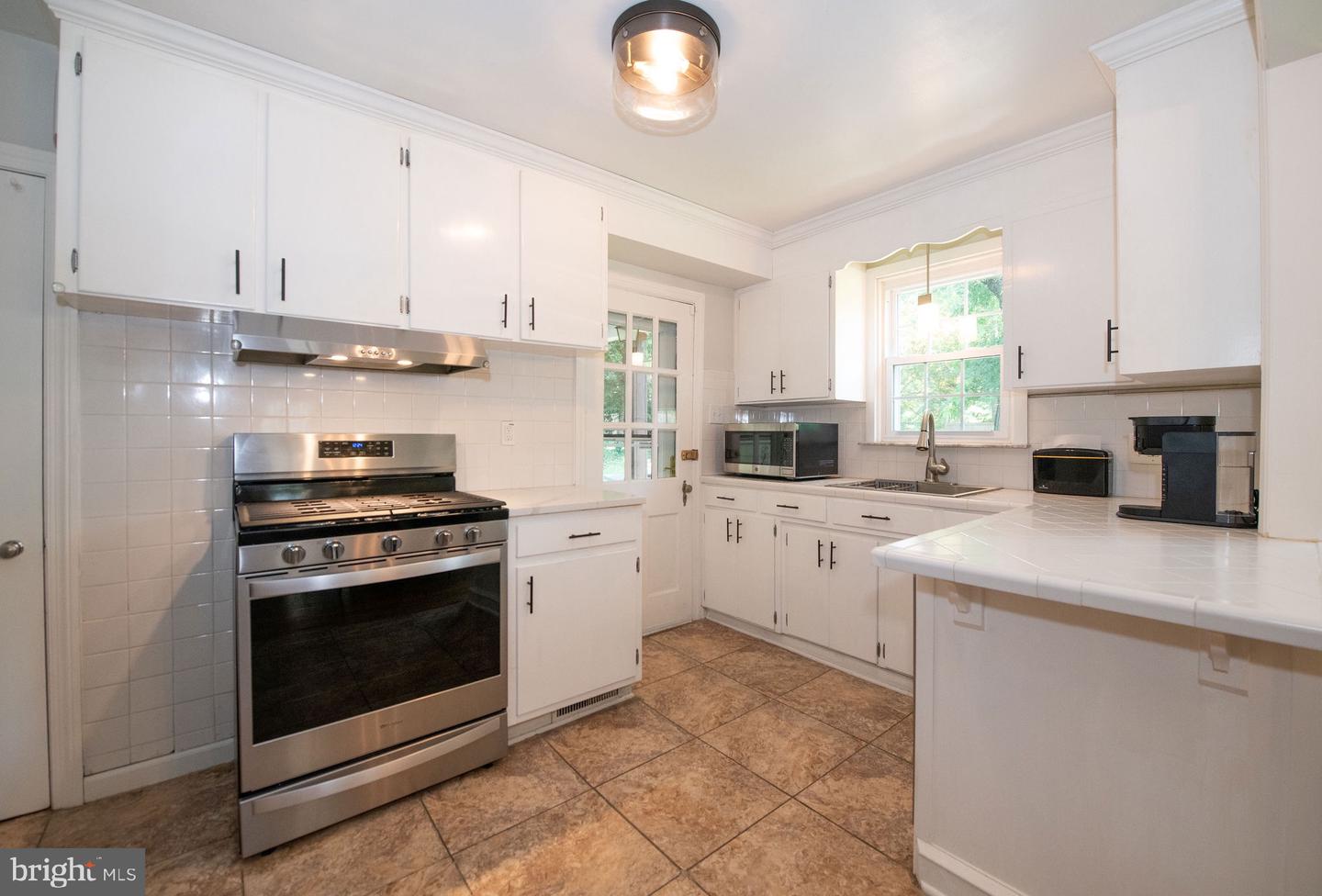 9 Arbor Lea Rd