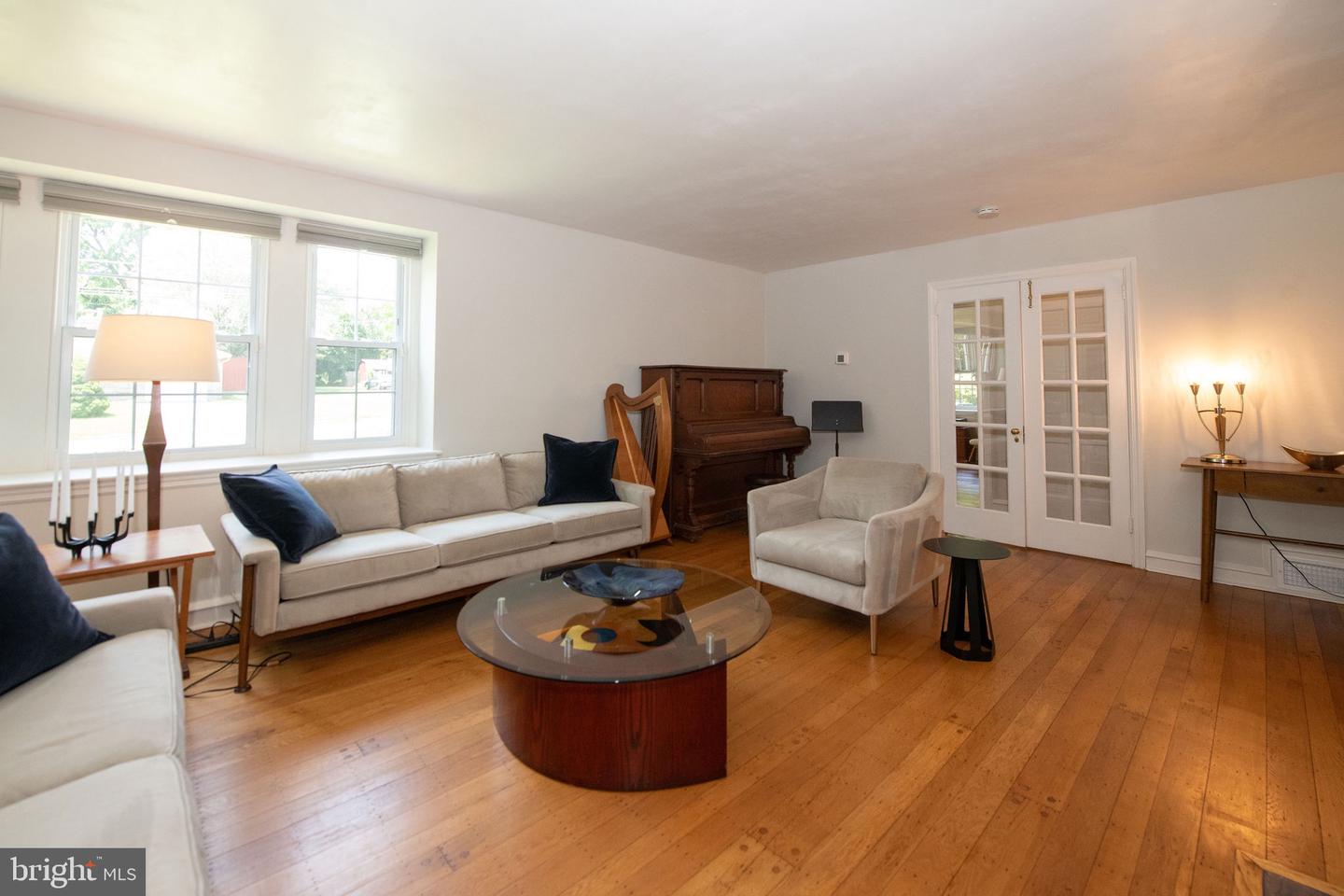 9 Arbor Lea Rd