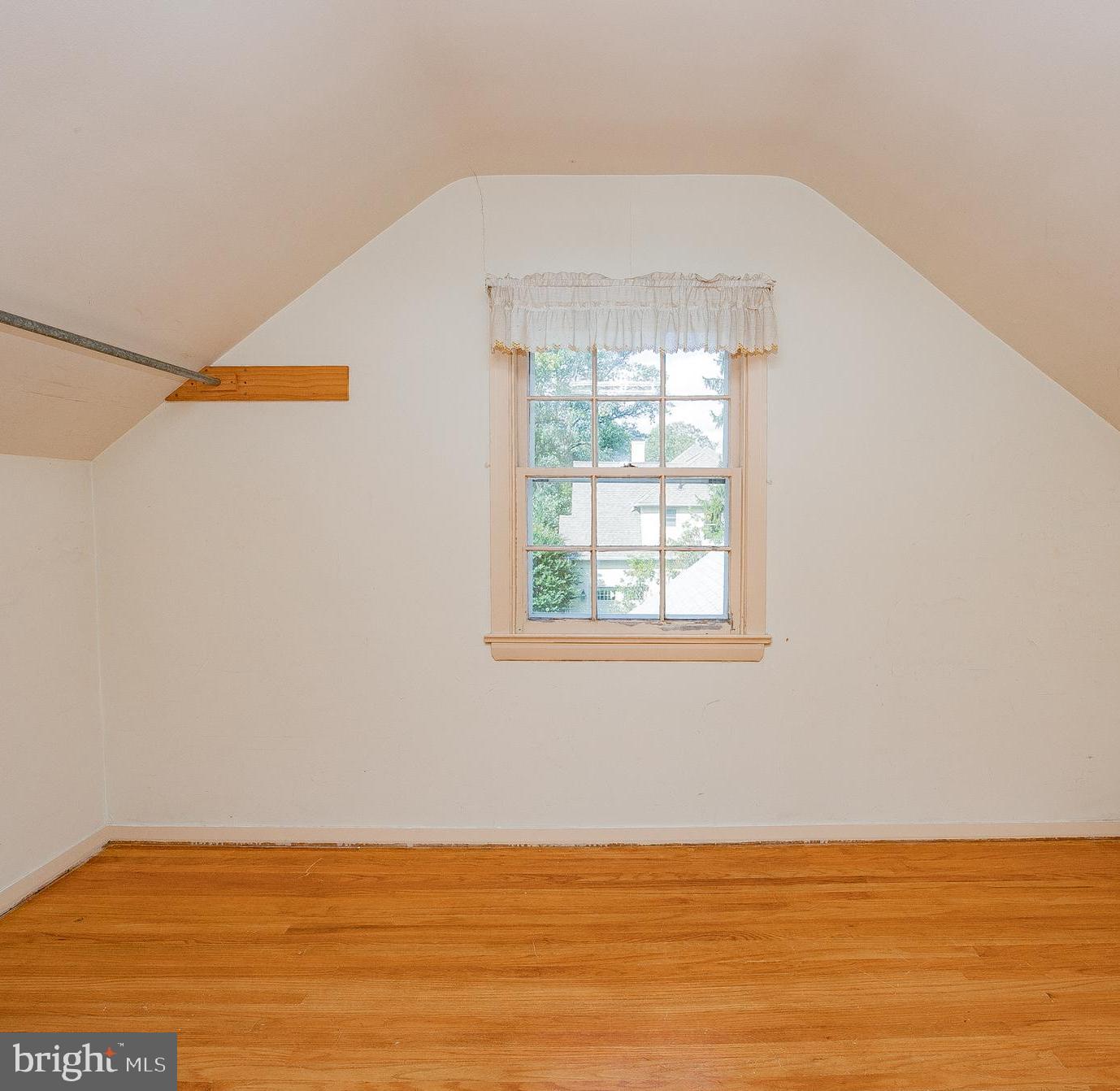 913 Drexel Ln