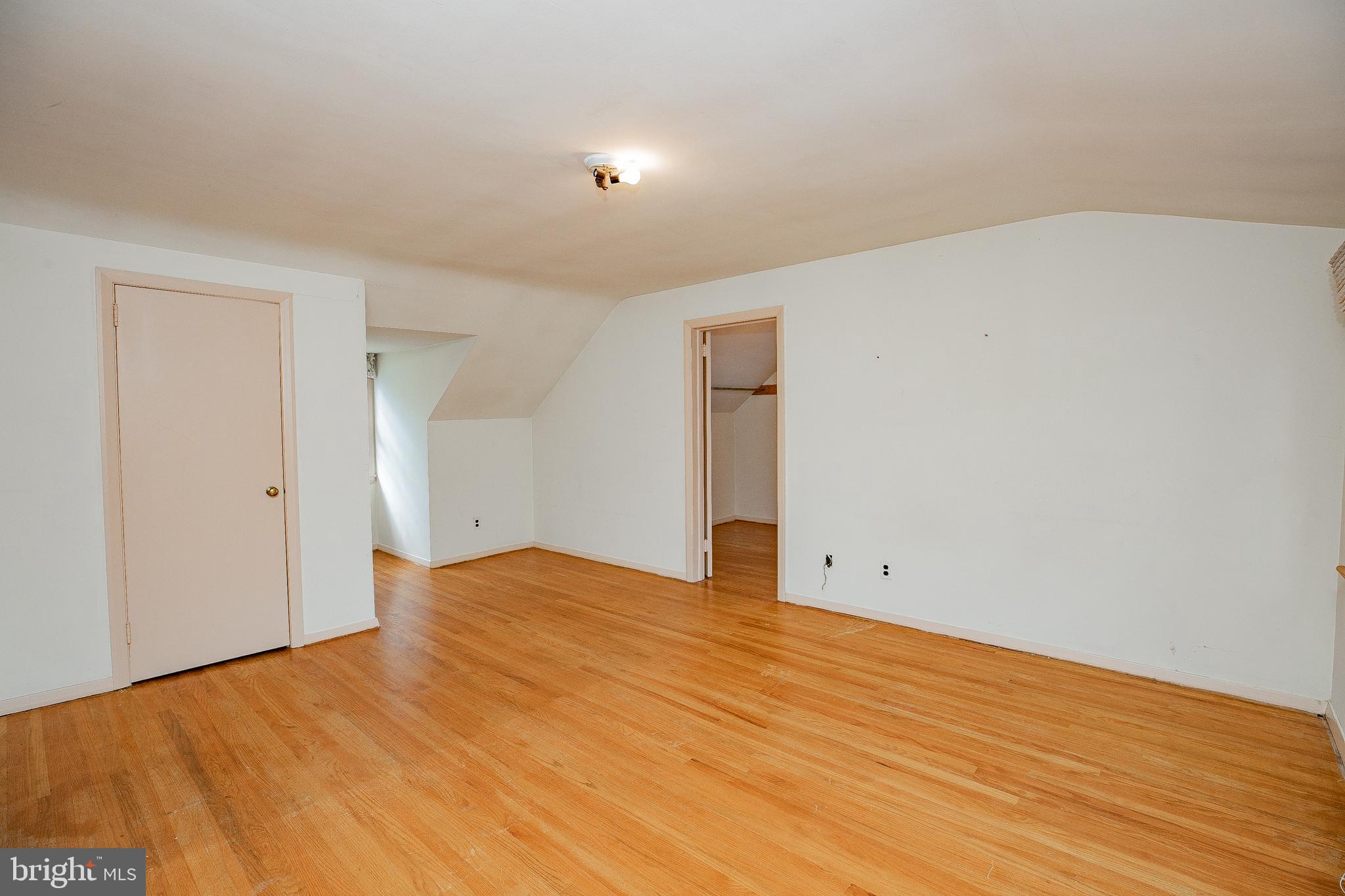 913 Drexel Ln