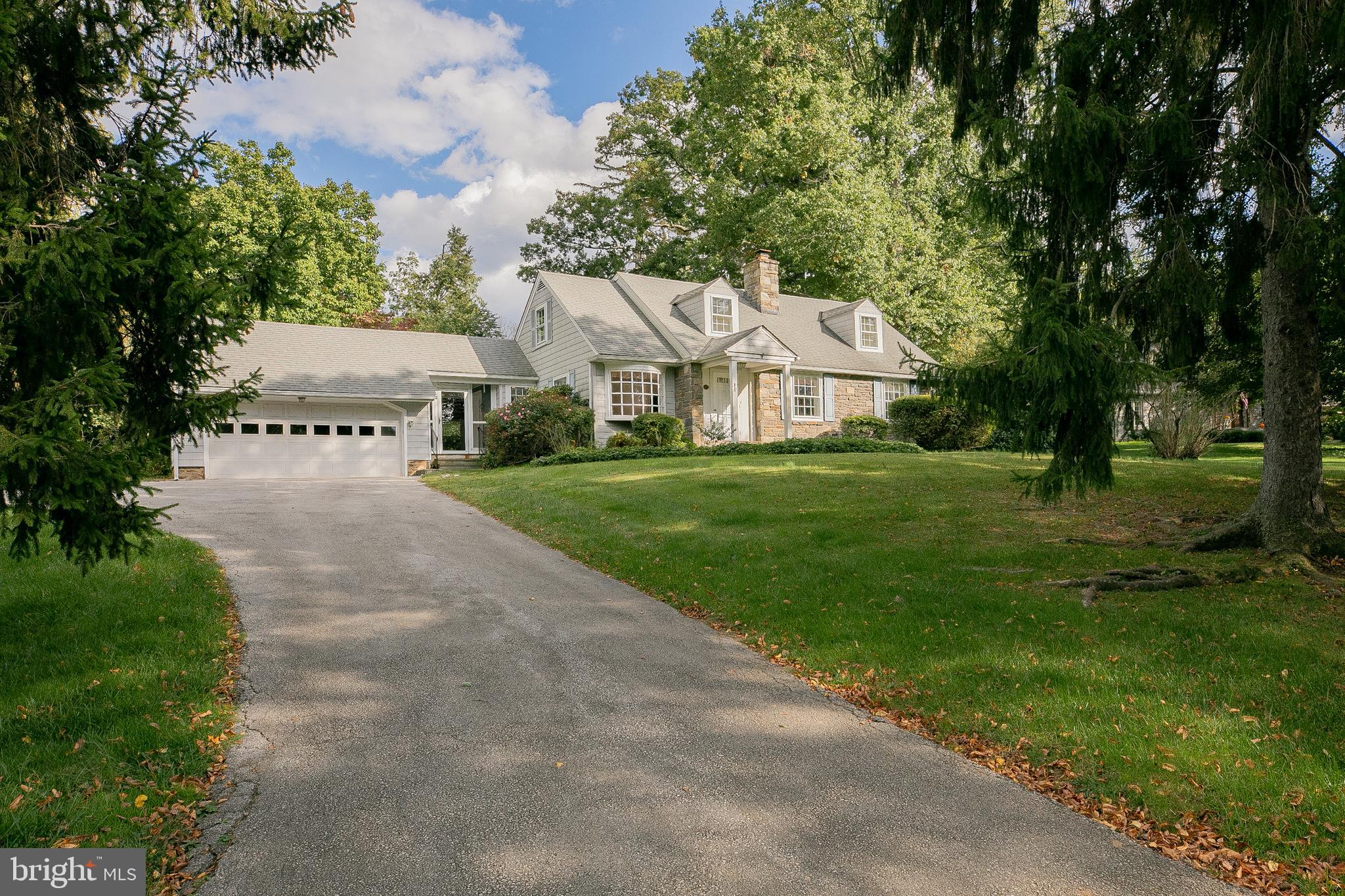 913 Drexel Ln