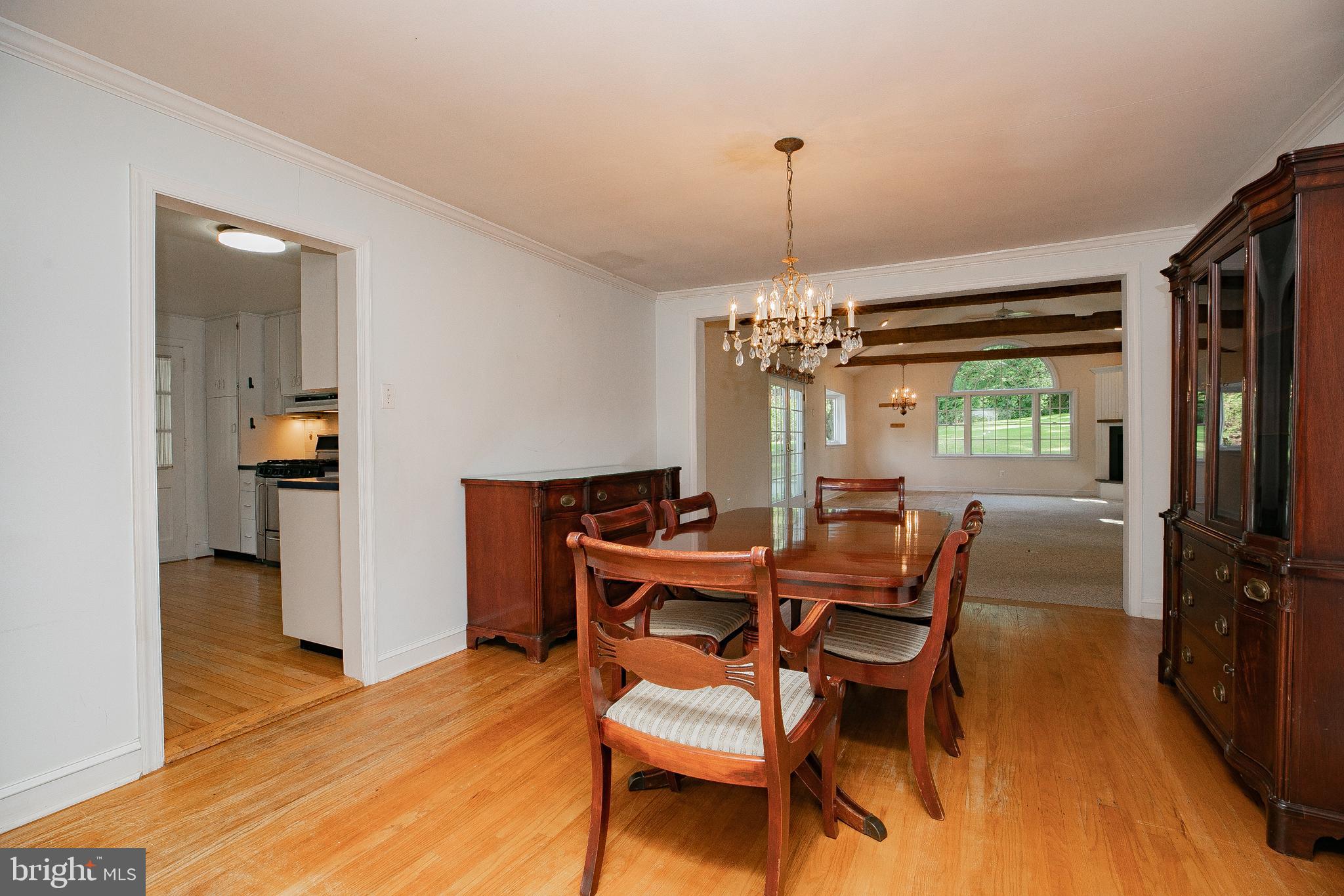 913 Drexel Ln