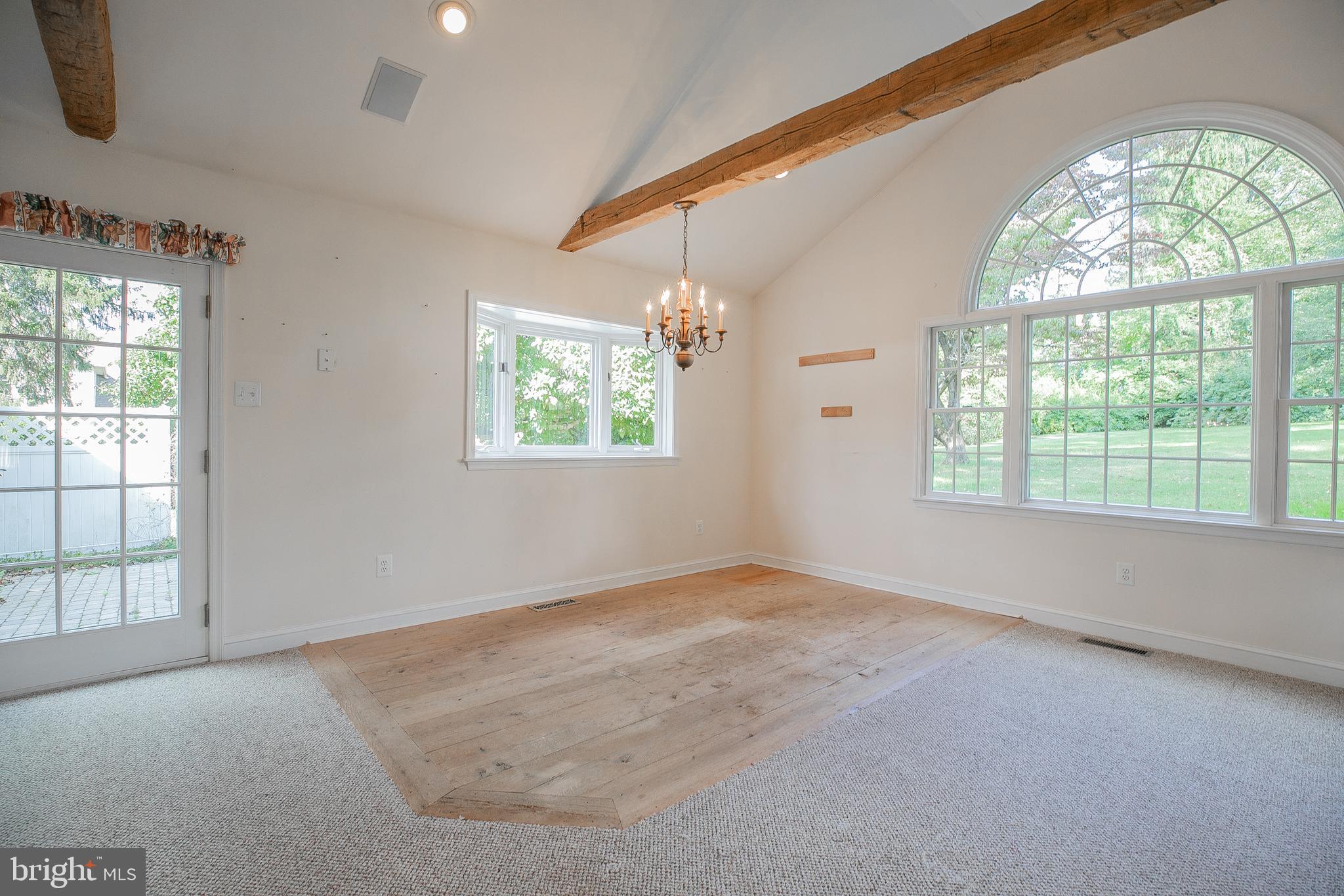 913 Drexel Ln