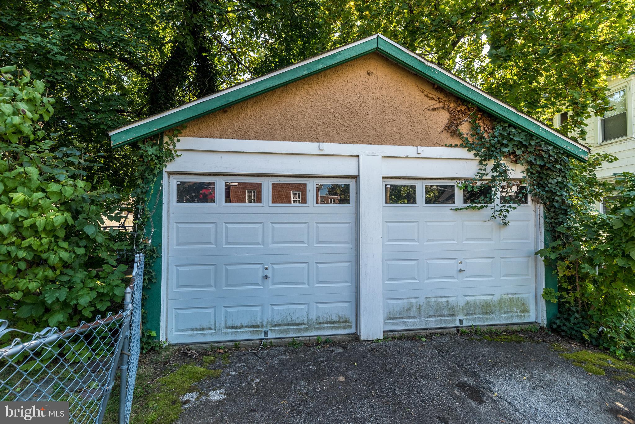 660 Church Ln