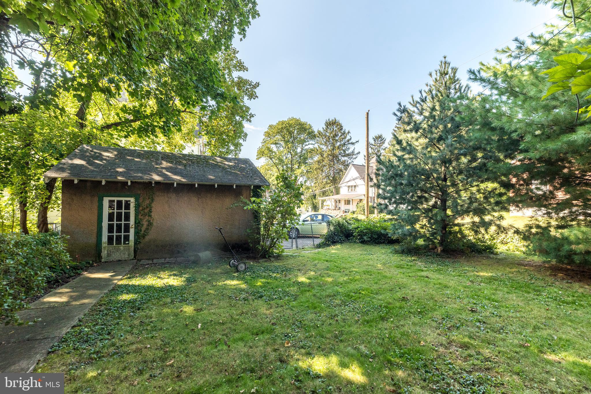 660 Church Ln