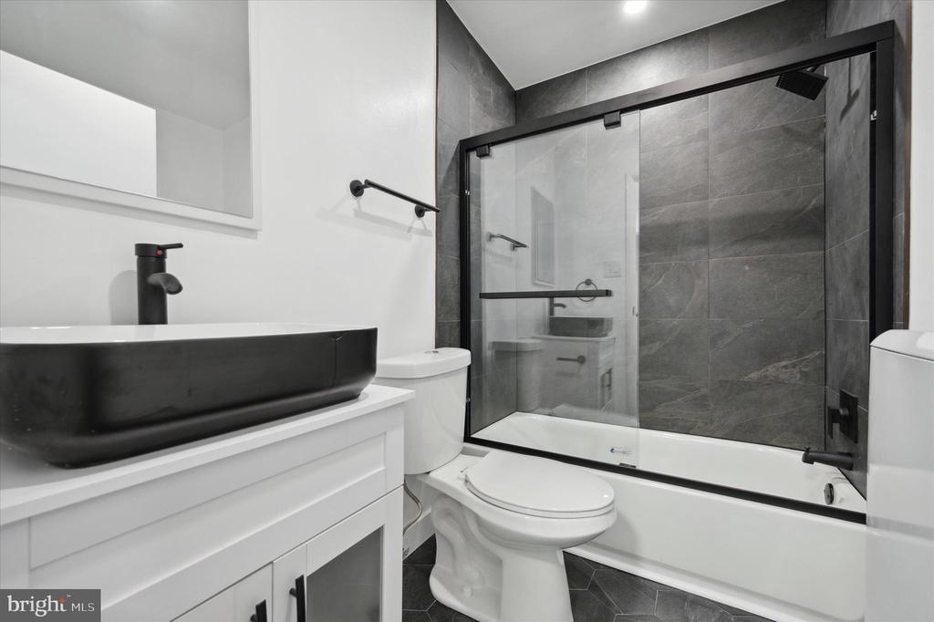 96 PARK VALLEI LANE 96