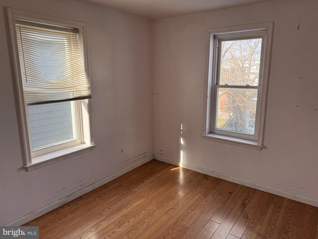 1314 E 11TH STREET