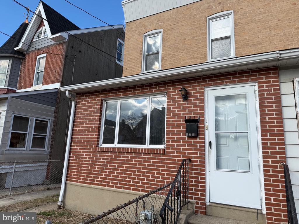 1314 E 11TH STREET