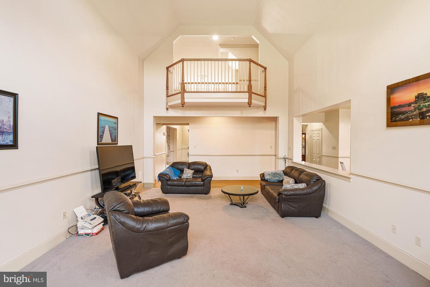 1451 Creek View Ln