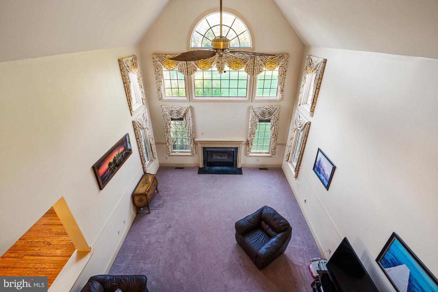 1451 Creek View Ln