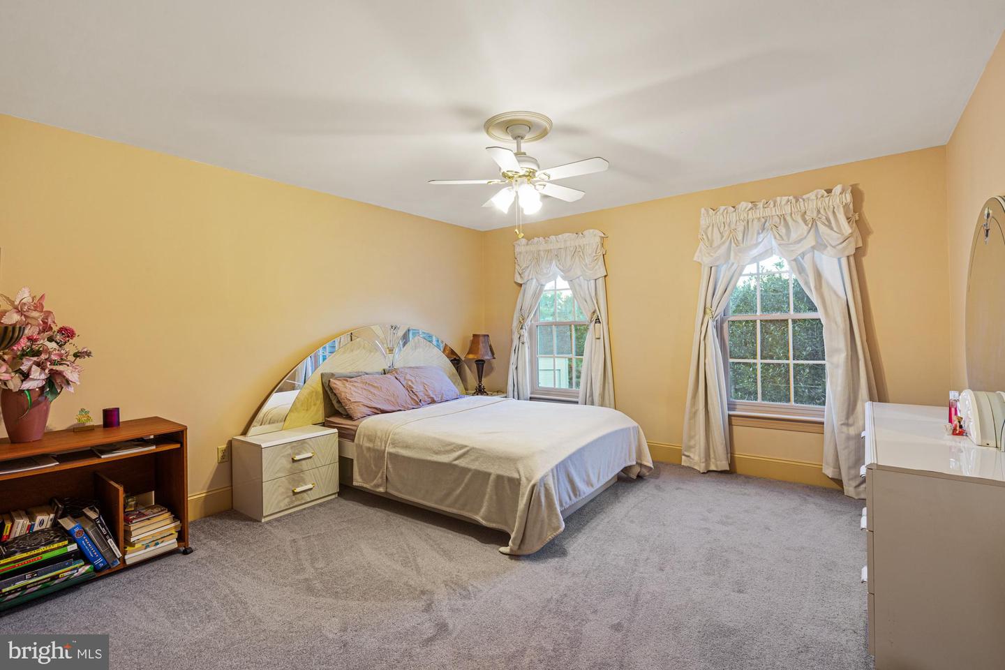 1451 Creek View Ln