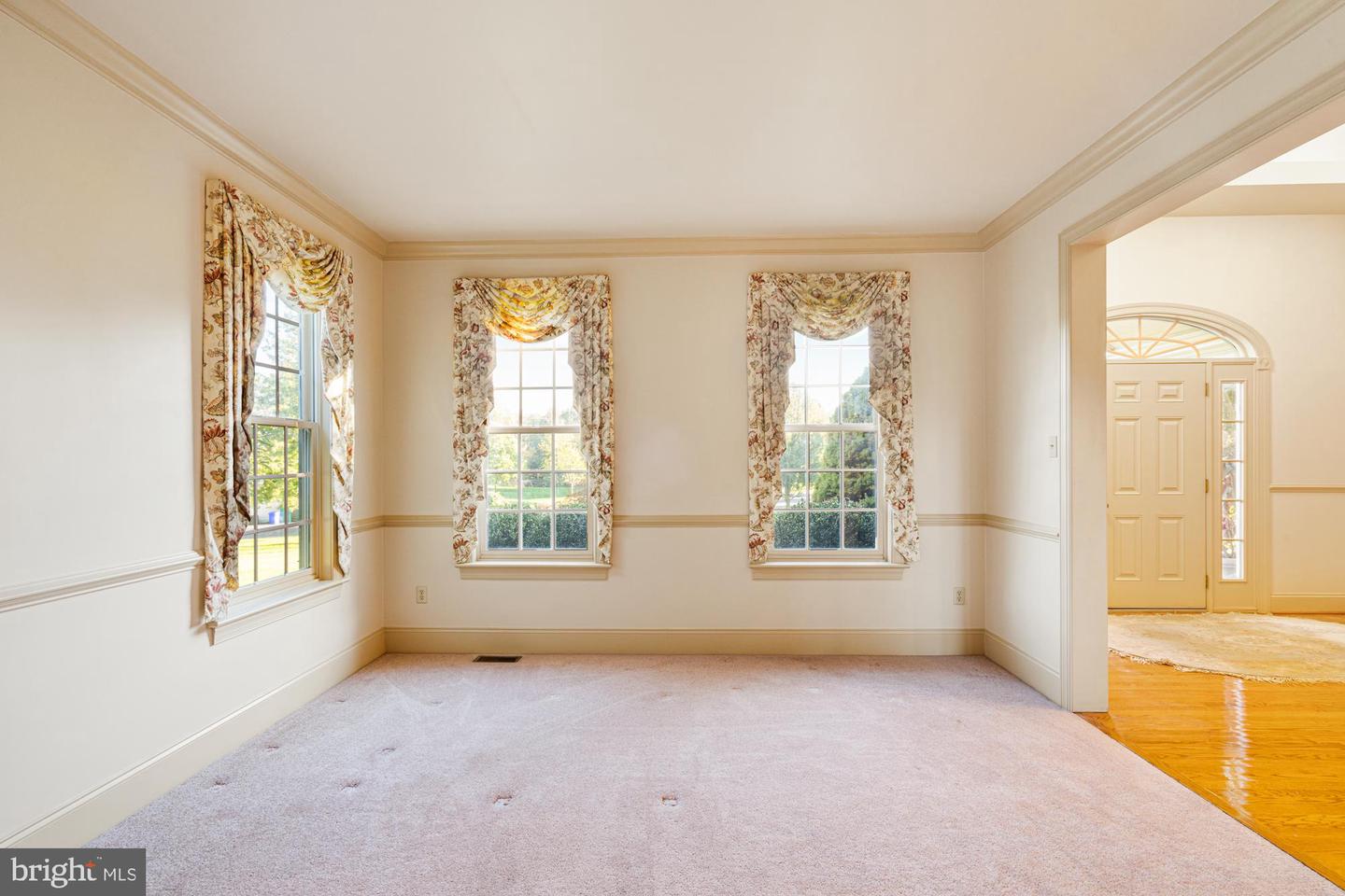 1451 Creek View Ln