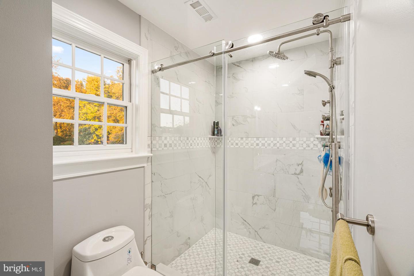 1451 Creek View Ln