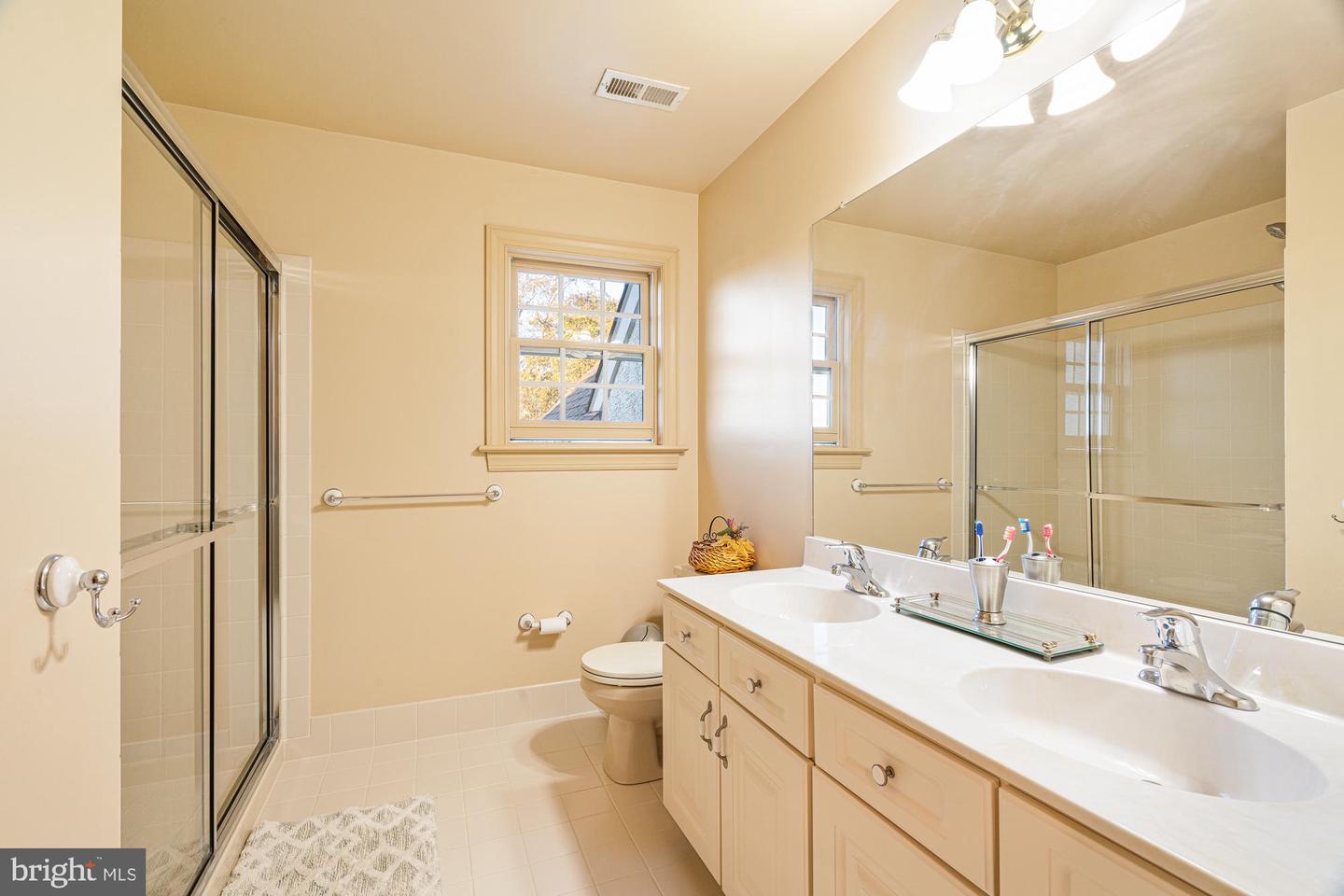 1451 Creek View Ln