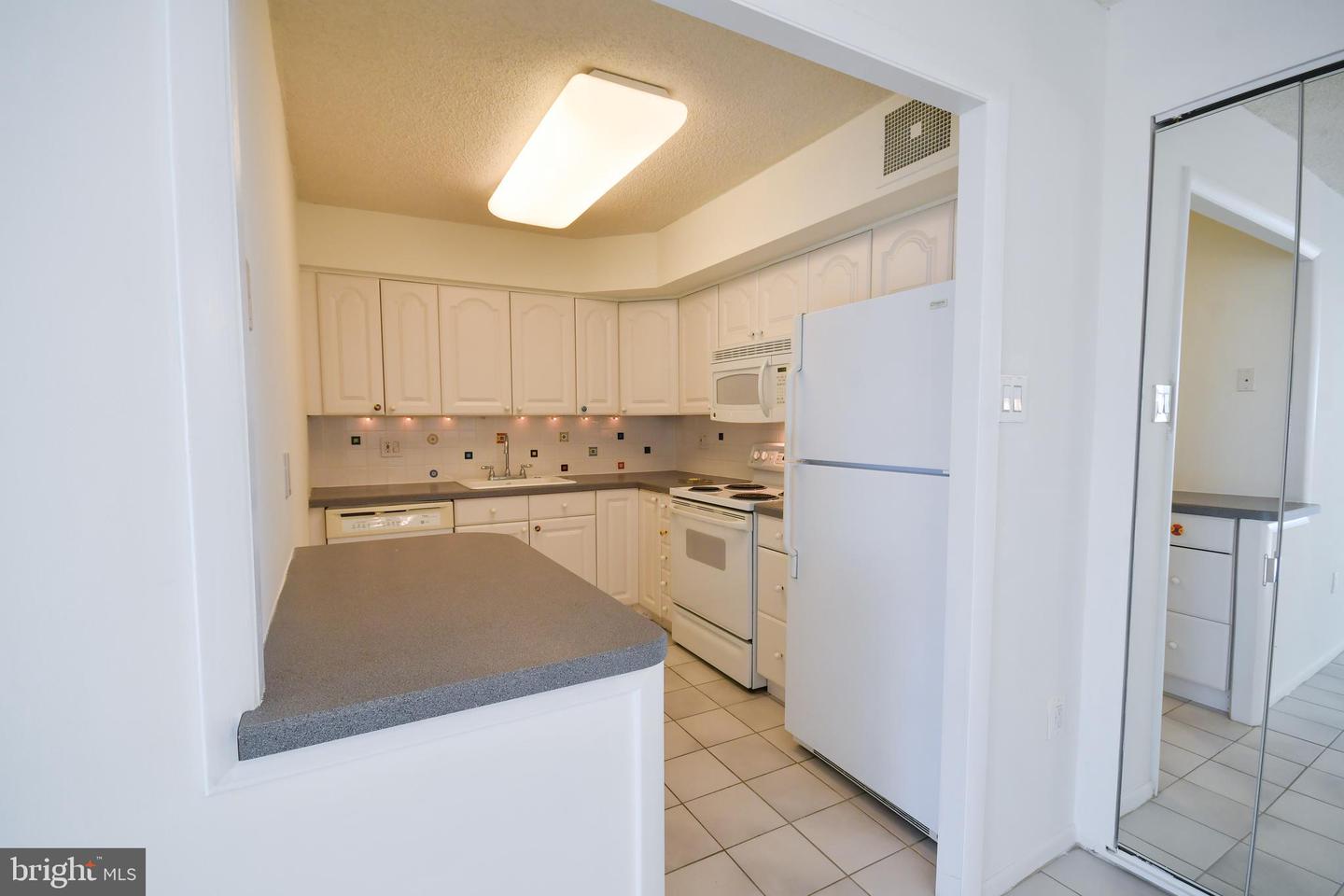 666 W Germantown Pike #1706