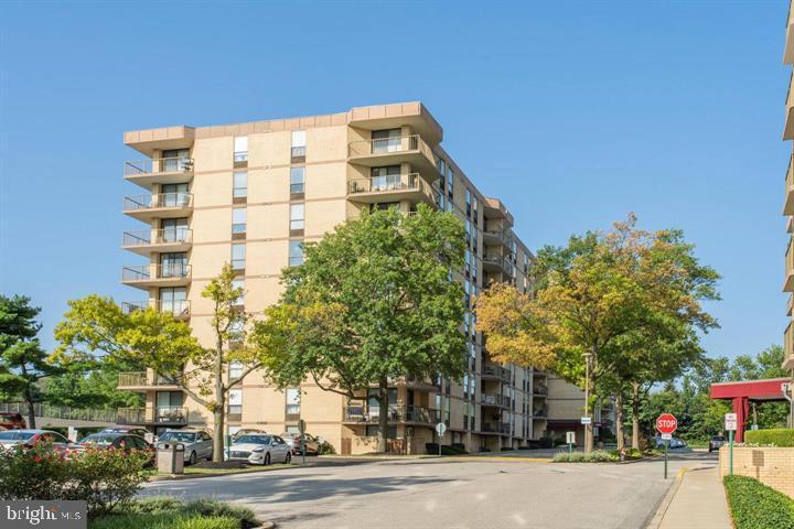 666 W Germantown Pike #1706