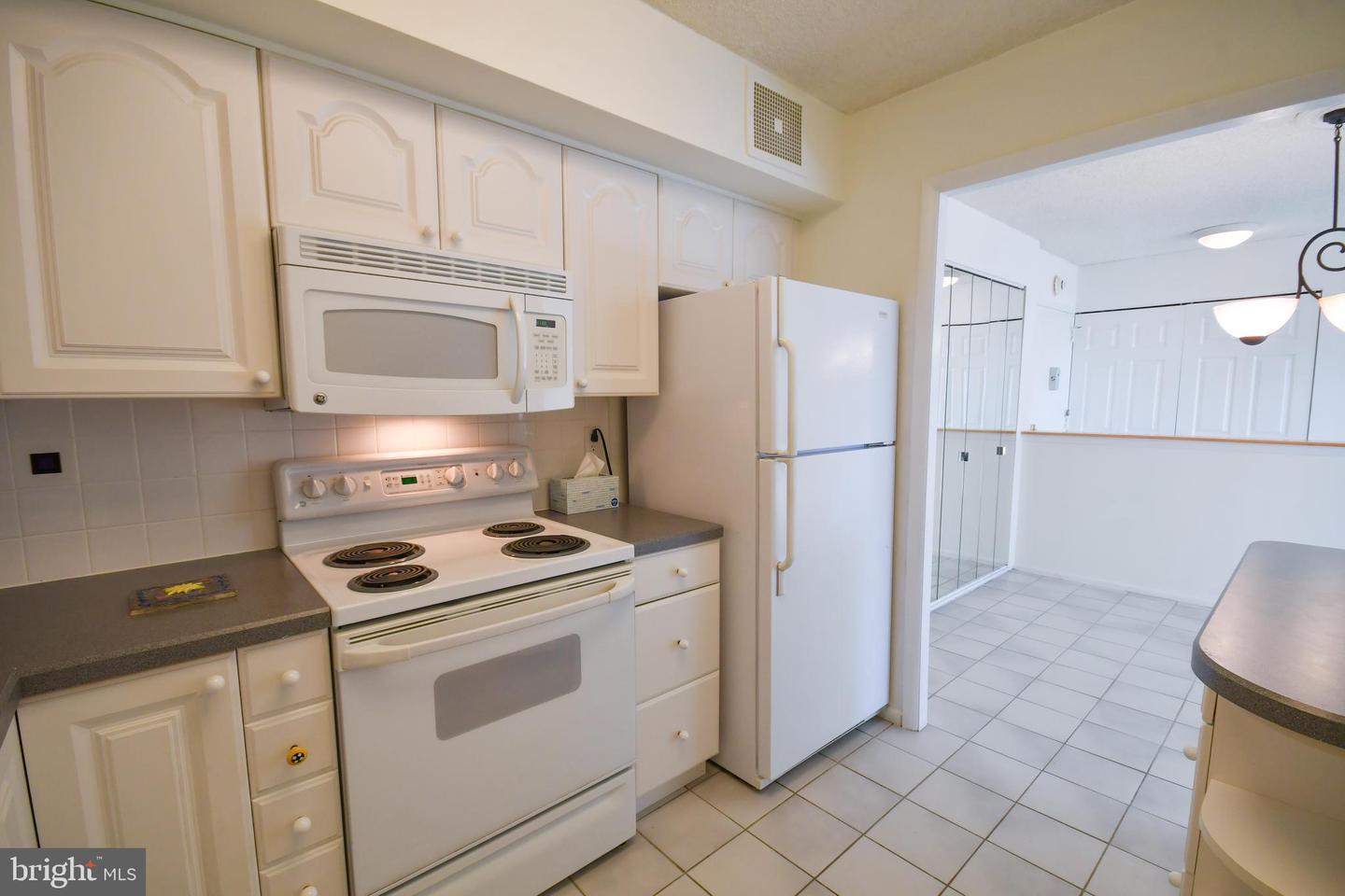 666 W Germantown Pike #1706