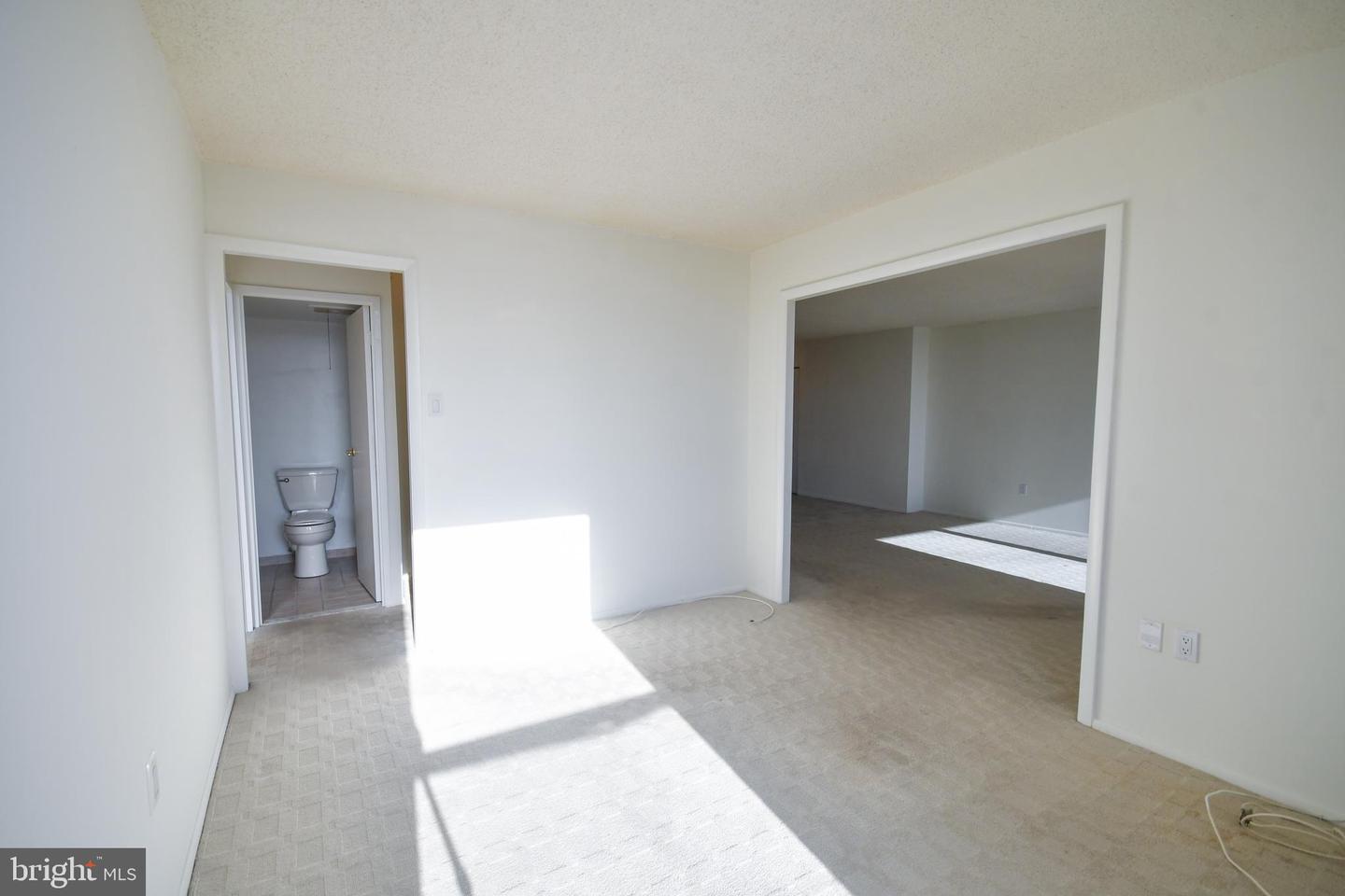666 W Germantown Pike #1706