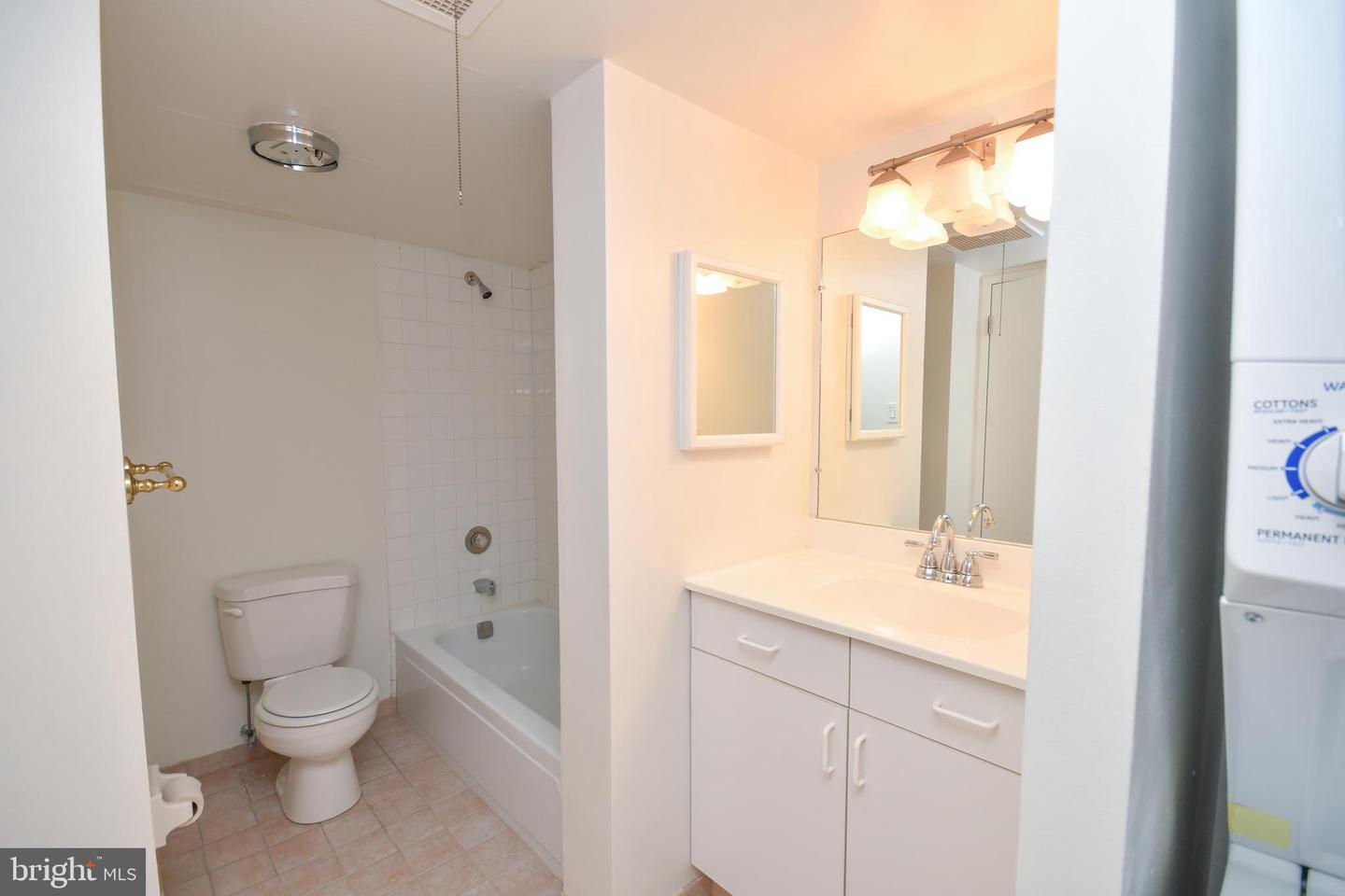 666 W Germantown Pike #1706