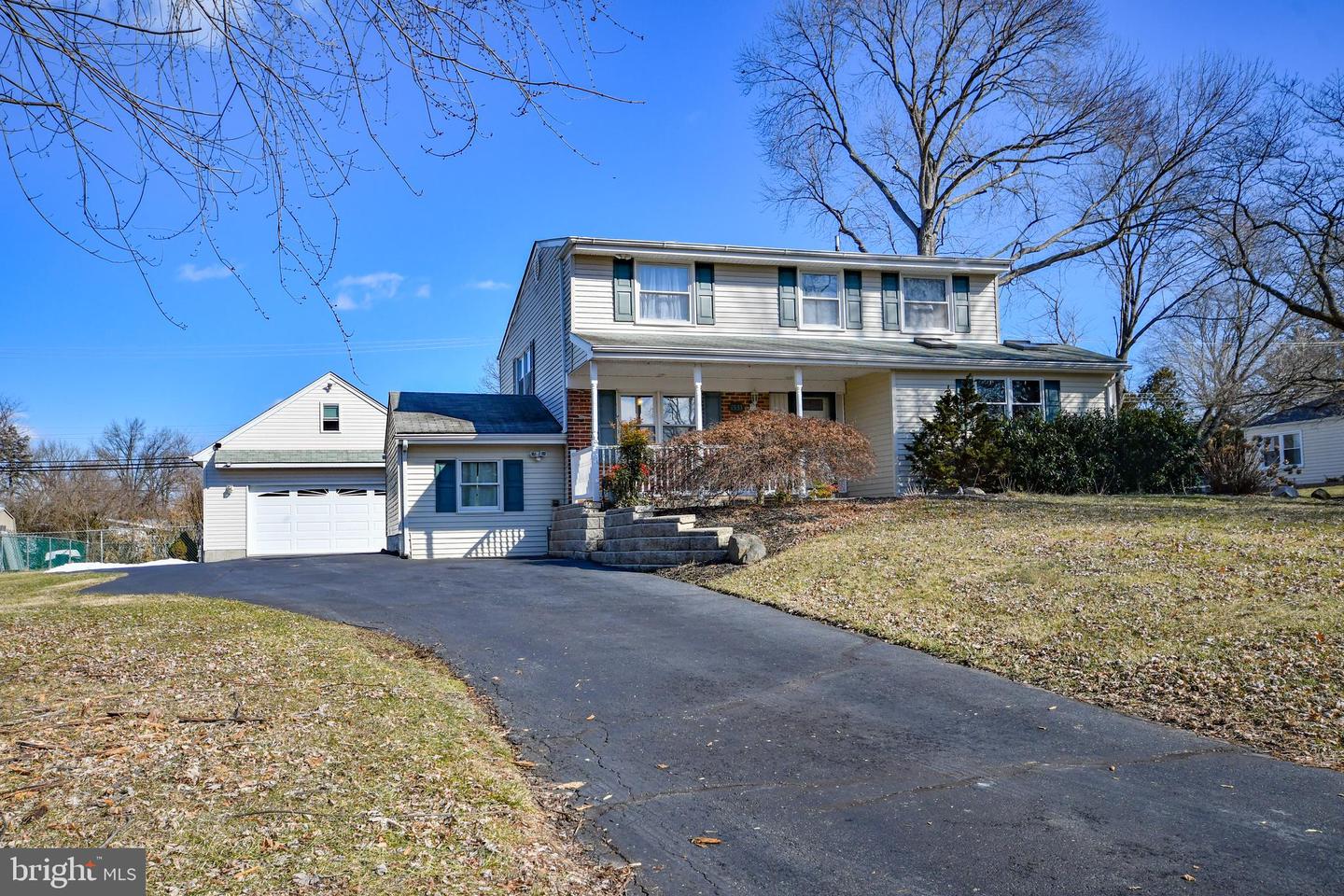 1533 Daws Rd