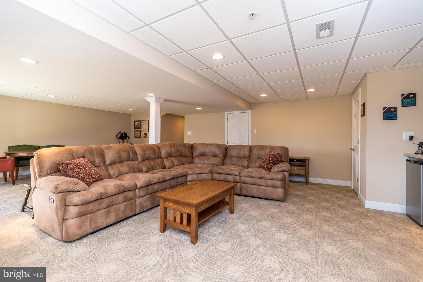 206 Caspian Ln