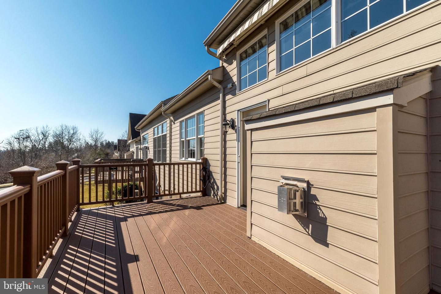206 Caspian Ln