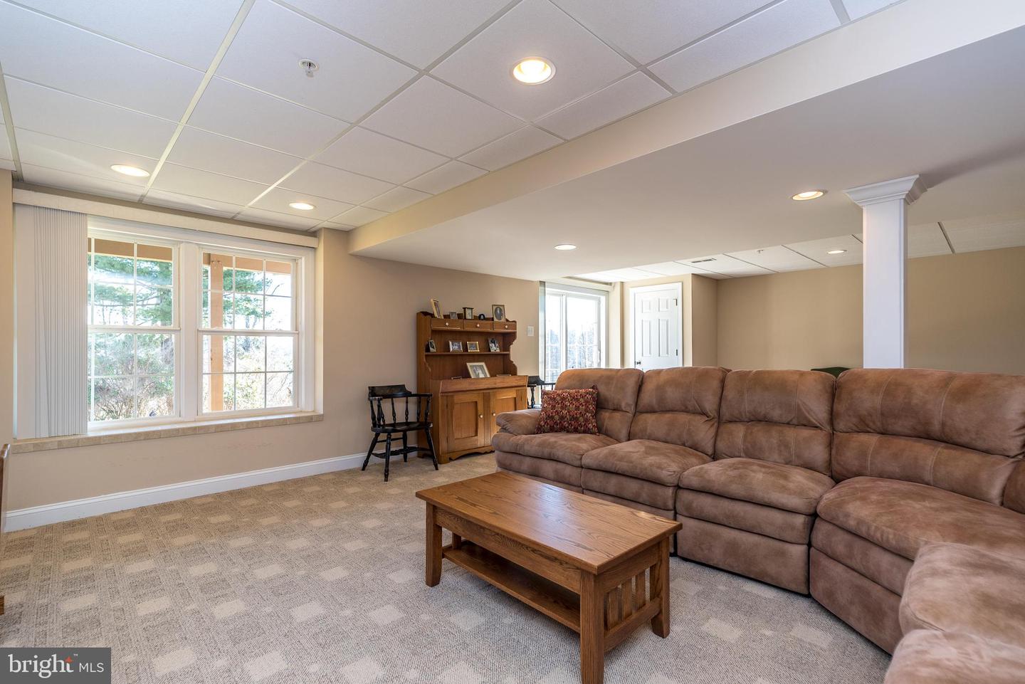 206 Caspian Ln